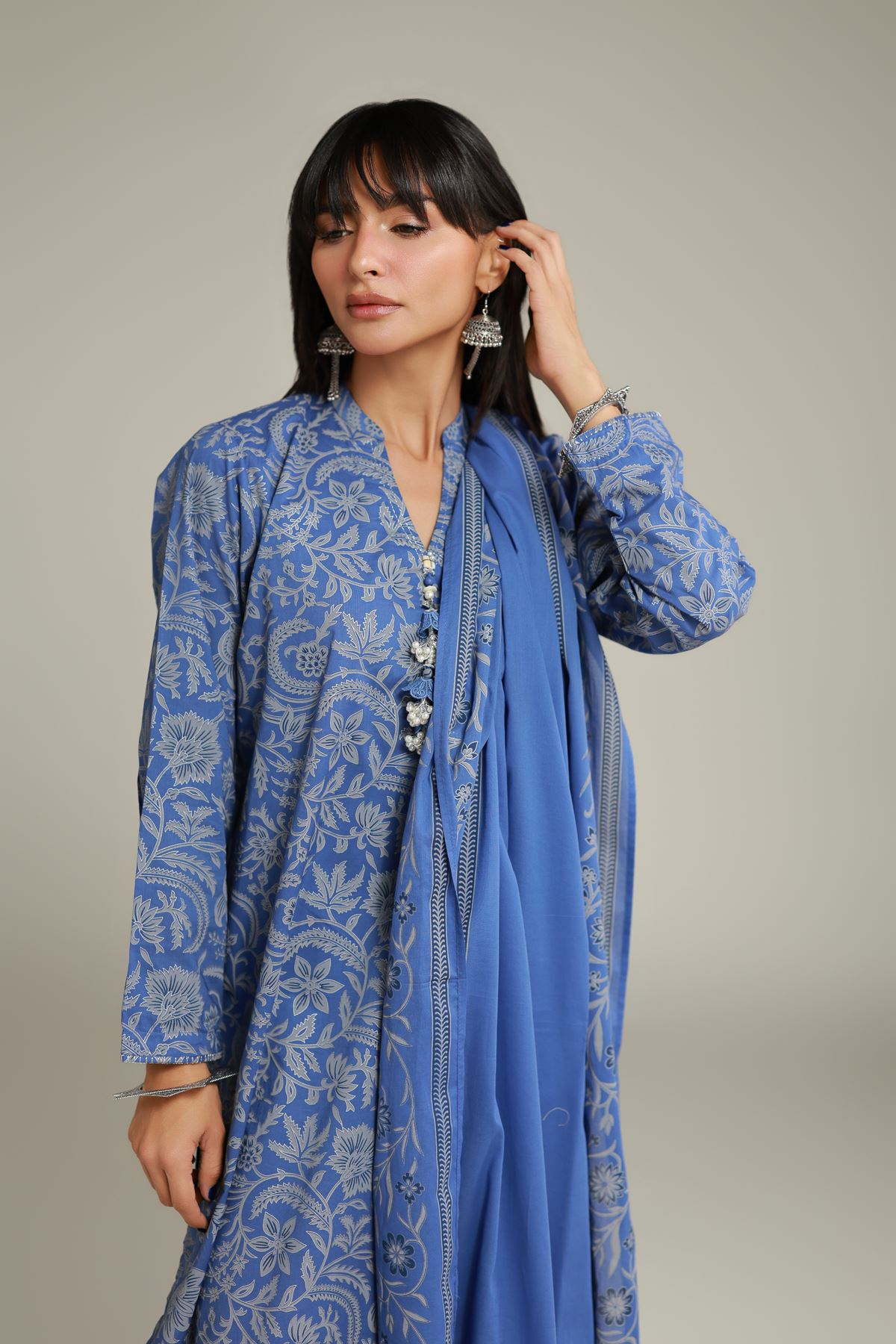 Printed Lawn Floral Blue Dupatta - 26-02-1E13-03TA-VG