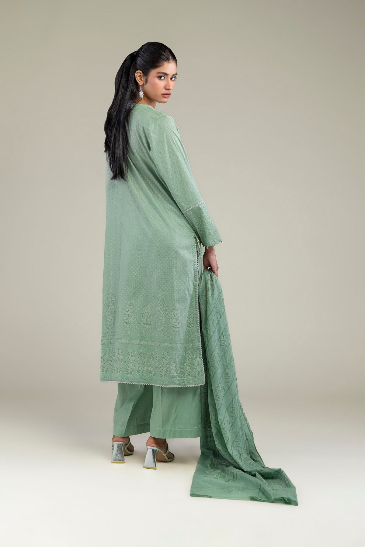 Embroidered Lawn Lawn Tailored 3-piece - 8-26-303-A-C1-VG