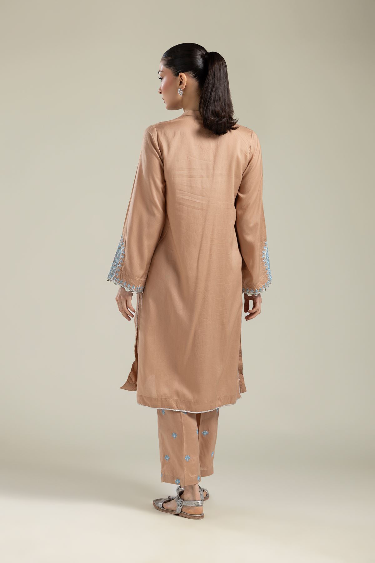 Embroidered Textured Weave Embroidered V-Neck Kurta - 2-26-202-A-E-VG