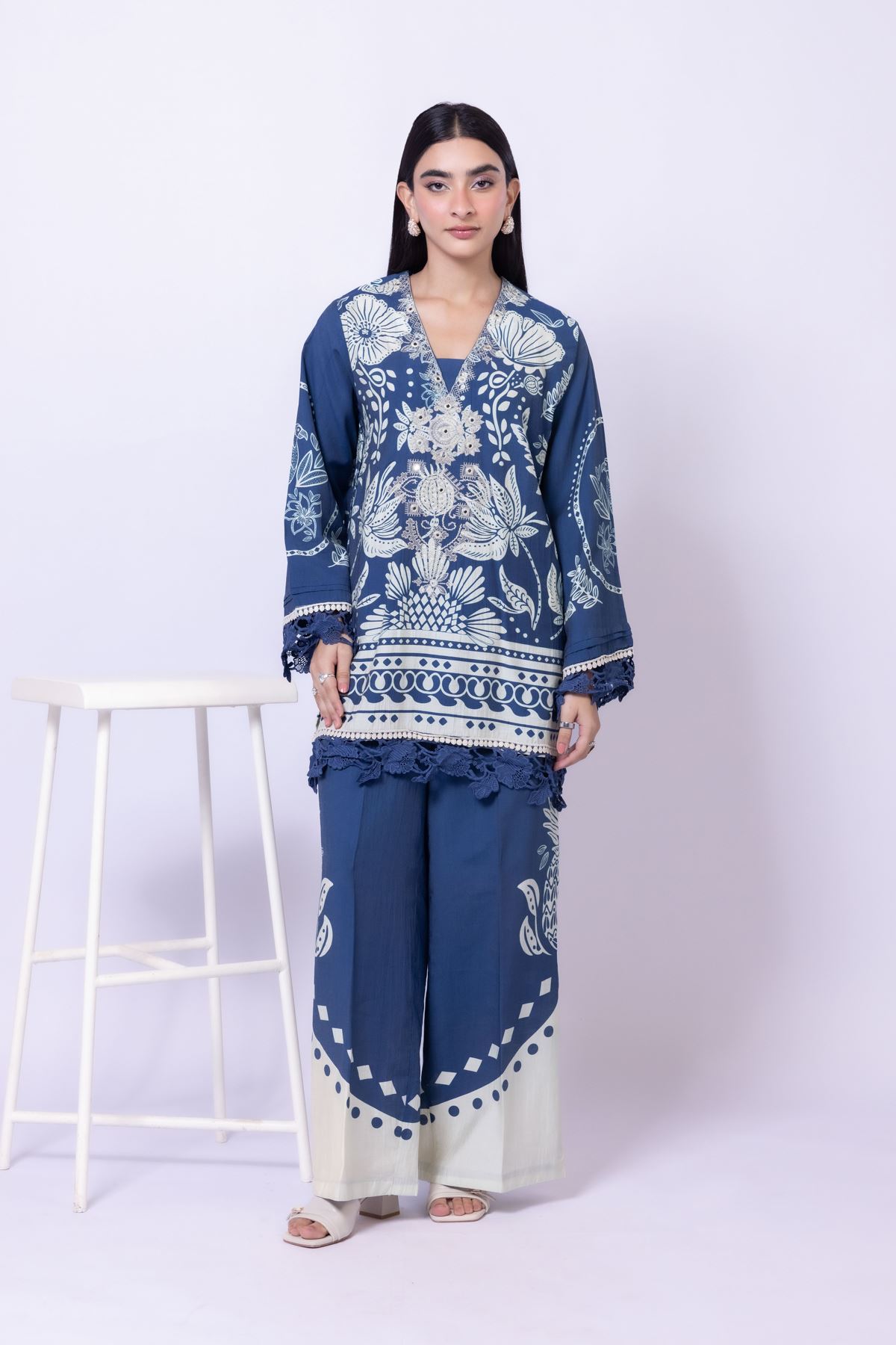 Embroidered Raw Silk Kurta - 25-09-11E7-05TB-VG