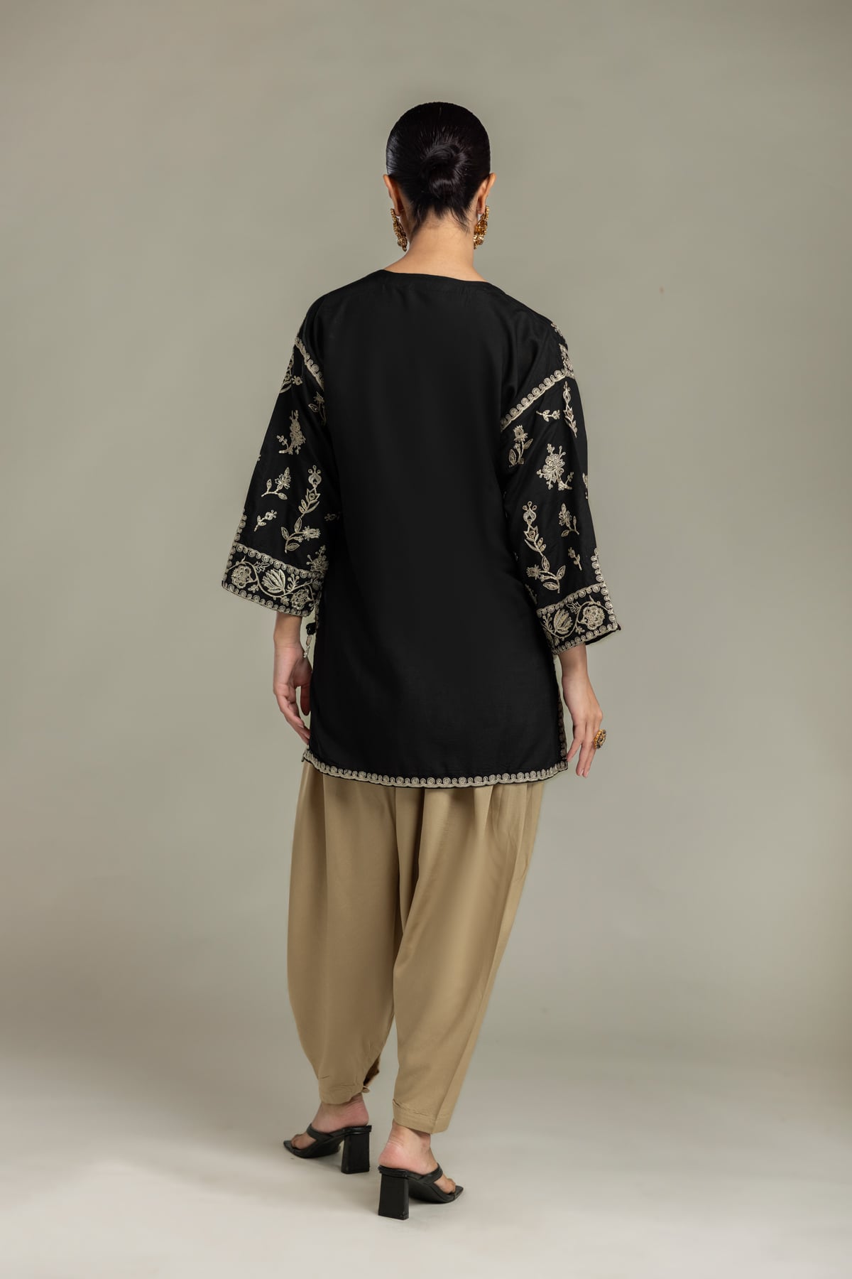 Embroidered Raw Silk Black Floral Kurta - 2-26-202-A-D-VG