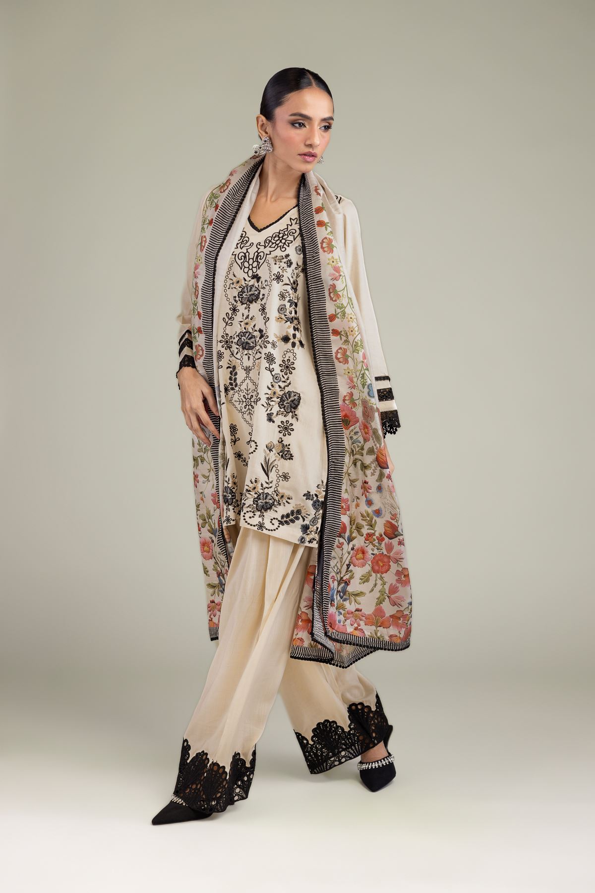 Embroidered Polyester Silk Floral Silk Dupatta - 2-26-209-A-H1-VG