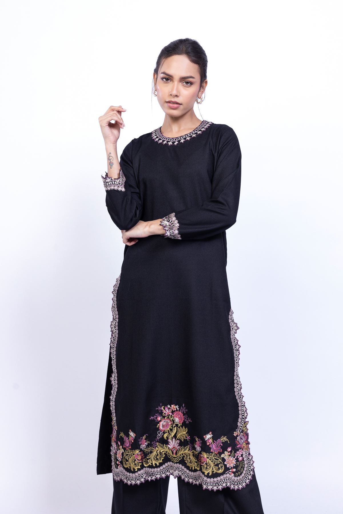 Embroidered Heavy Blended Viscose Kurta - 25-09-10E3-08TB-VG
