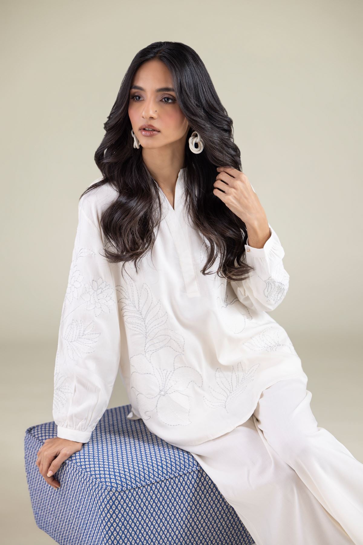 Embroidered Viscose Tunic - 6-26-104-A-D-VG
