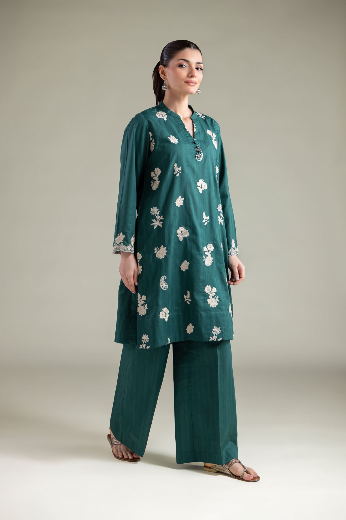 Embroidered Cotton Dobby Floral Tassel Kurta - 25-00-X2-08TB-VG