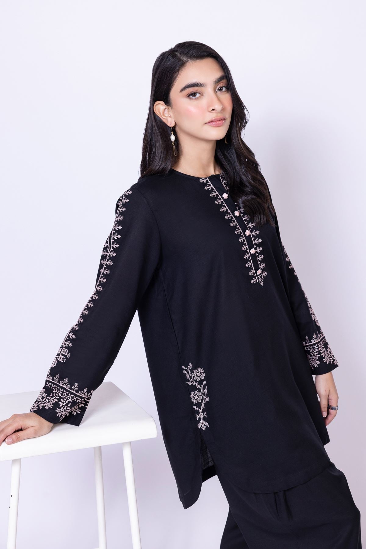 Embroidered Dull Raw Silk Kurta - 25-09-10E5-06TB-VG