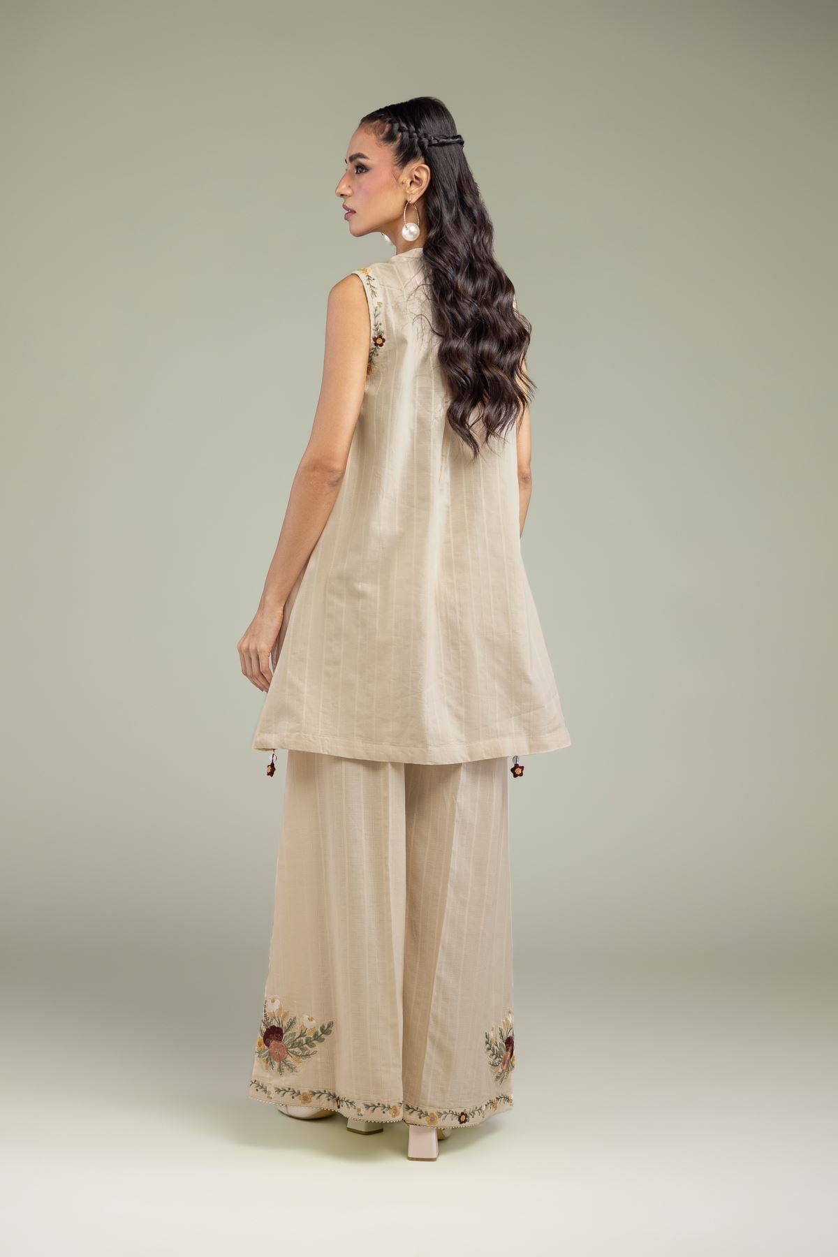 Embroidered Textured Cotton Beige Sleeveless Kurta - 1-26-213-A-B1-VG