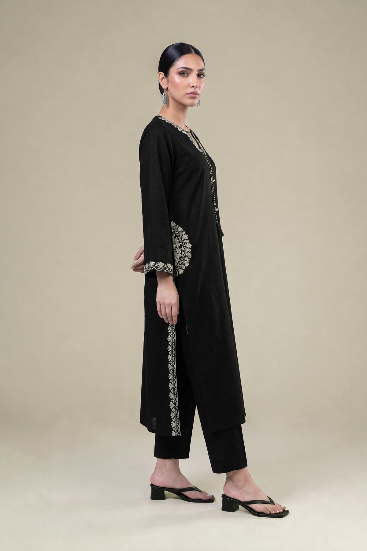 Embroidered Light Khaddar Black Solid Pants - 2-26-202-A-D-VG