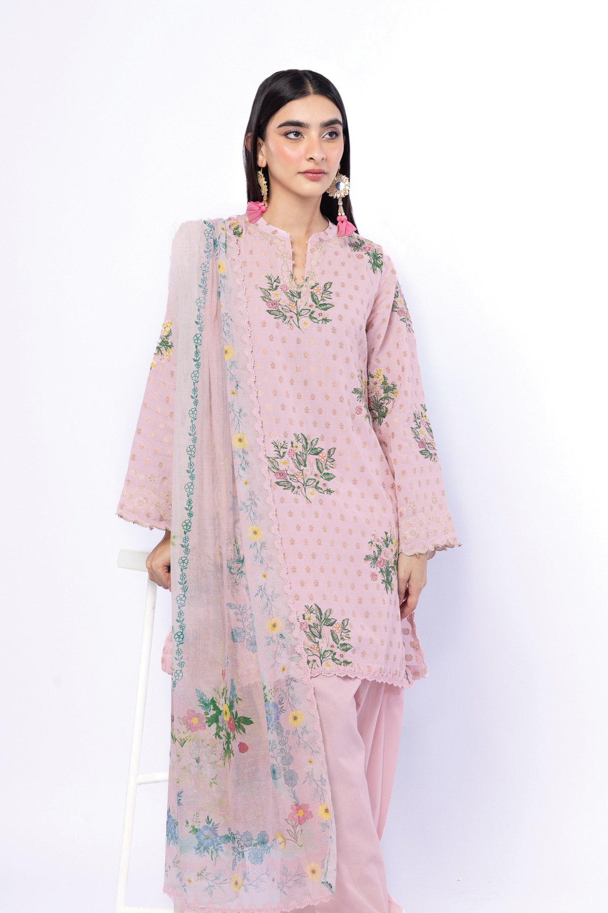 Embroidered Jacquard Tailored 3 Piece - T-A33-26-107FG-VG