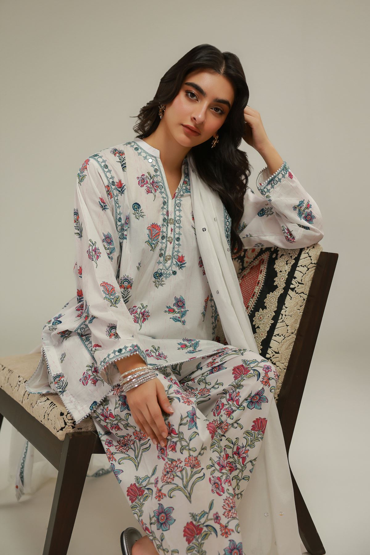 Embroidered Cotton Viscose Short Floral Kurta - T-A22-26-103FA1-VG