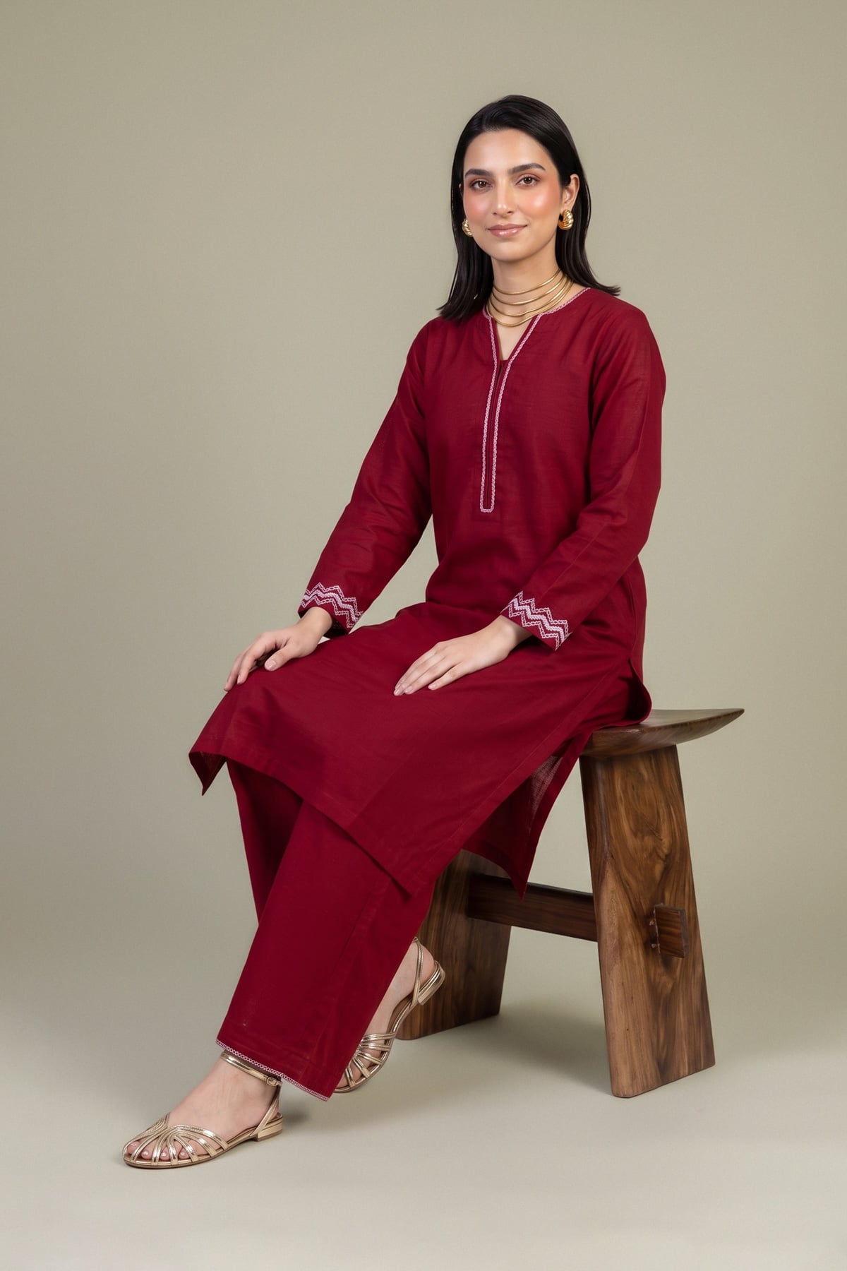 Embroidered Light Khaddar Tailored 2 Piece - 2-26-202-A-D-VG