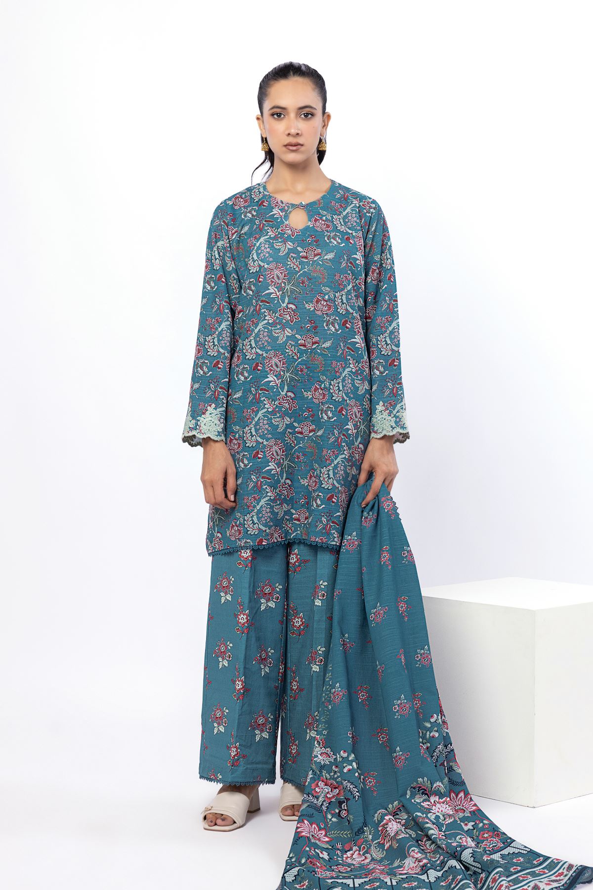 Embroidered Light Khaddar Tailored 3 Piece - KRN09AST-VG