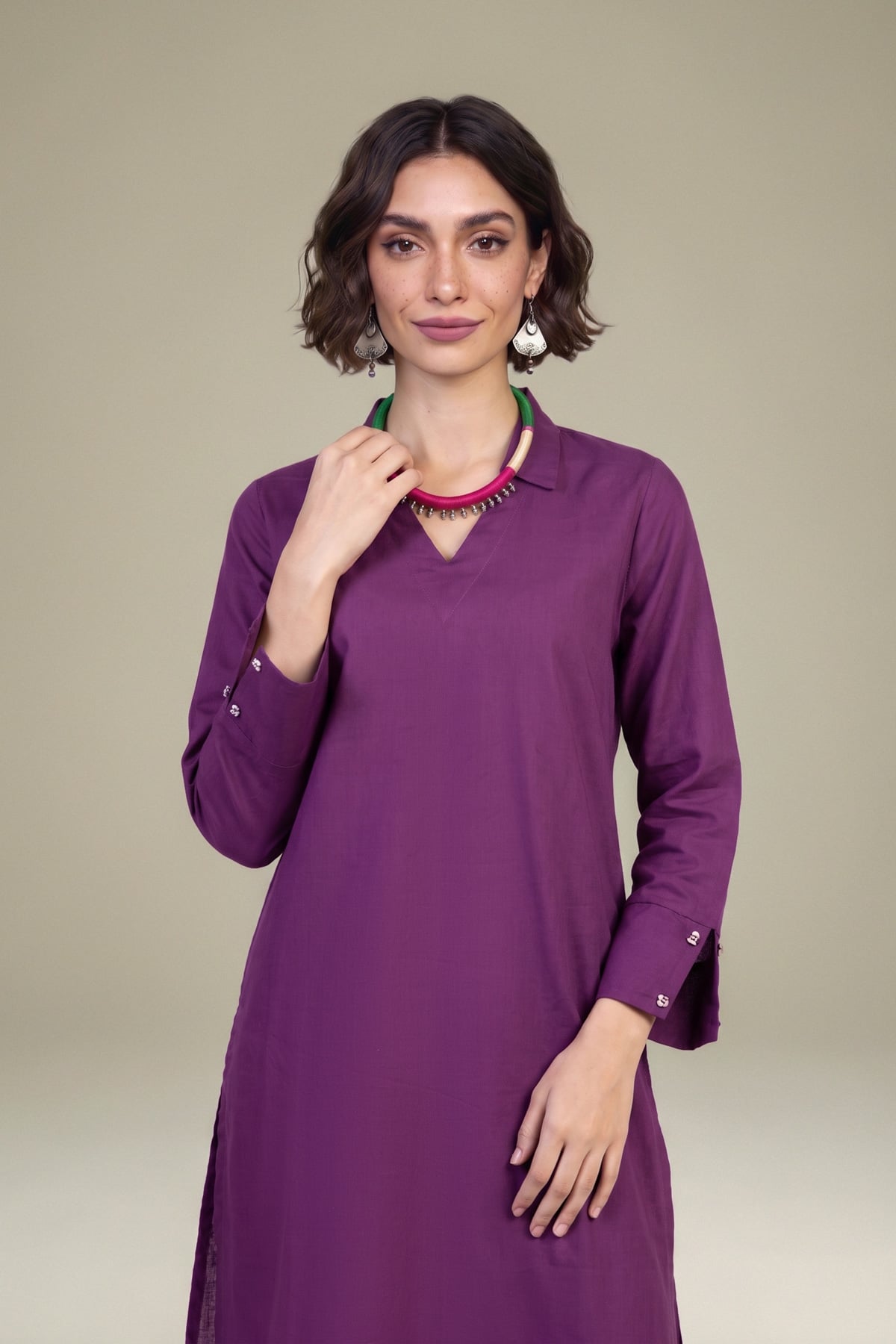 Dyed Poplin Poplin V-Neck Kurta - 1-26-408-A-A1-VG