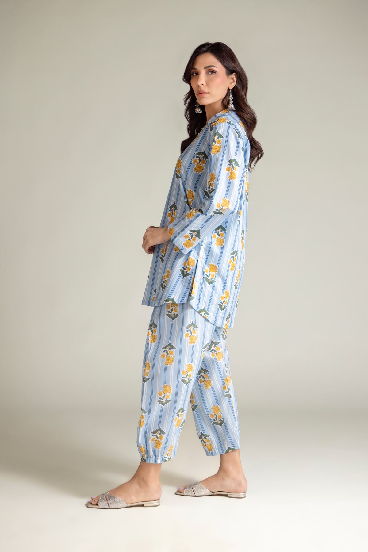 Embroidered Cambric Blue V-Neck Kurta - 1-26-204-A-F1-VG