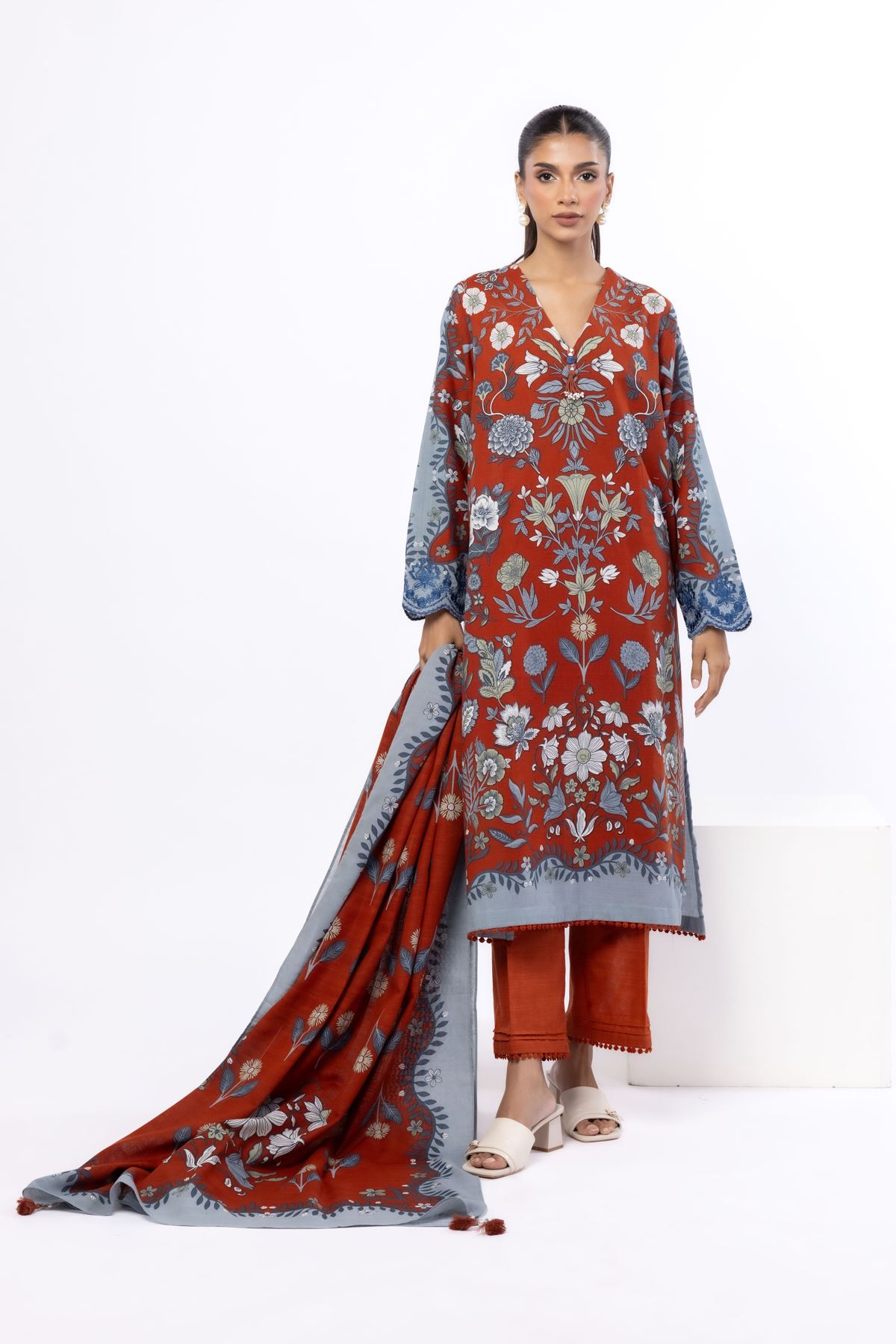 Embroidered Khaddar Fabrics 3 Piece - KW67B-VG