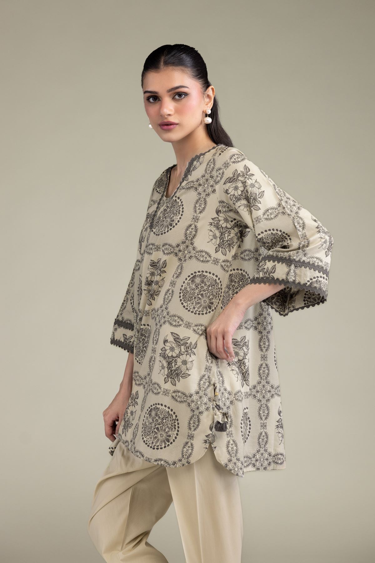 Printed Cotton Viscose Short Floral Kurta - 2-26-209-A-A1-VG