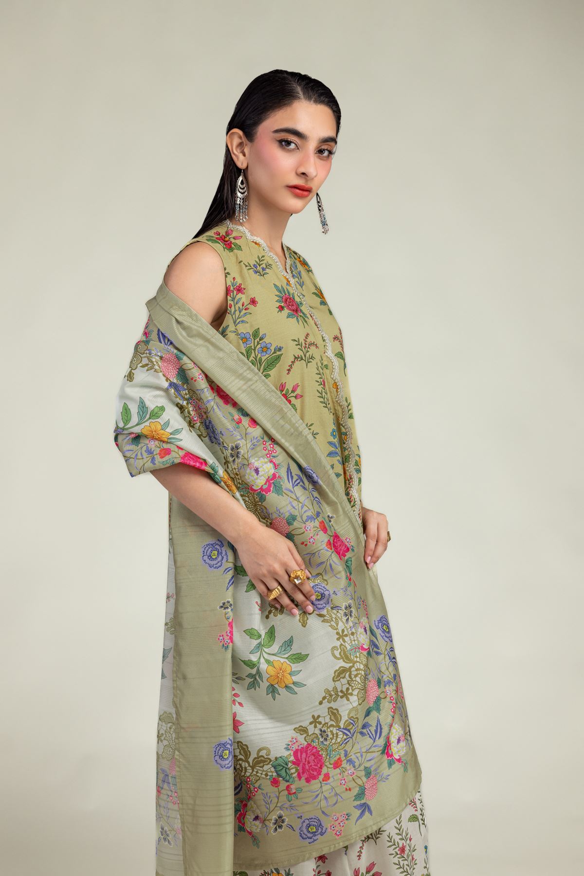 Embroidered Mesuri Floral Beige Dupatta - 2-26-201-A-G-VG