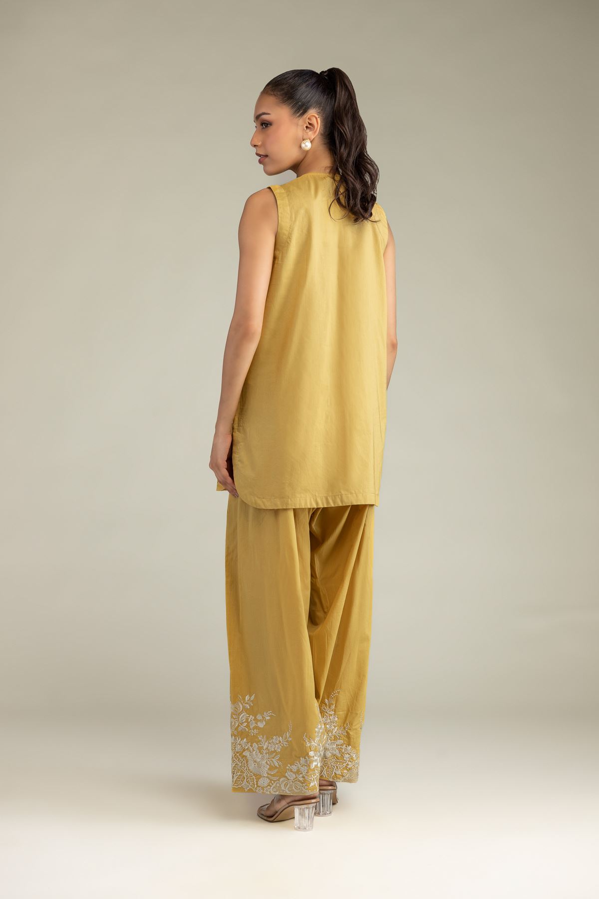 Embroidered Cambric Floral Sleeveless Kurta - 1-26-328-B-F1-VG