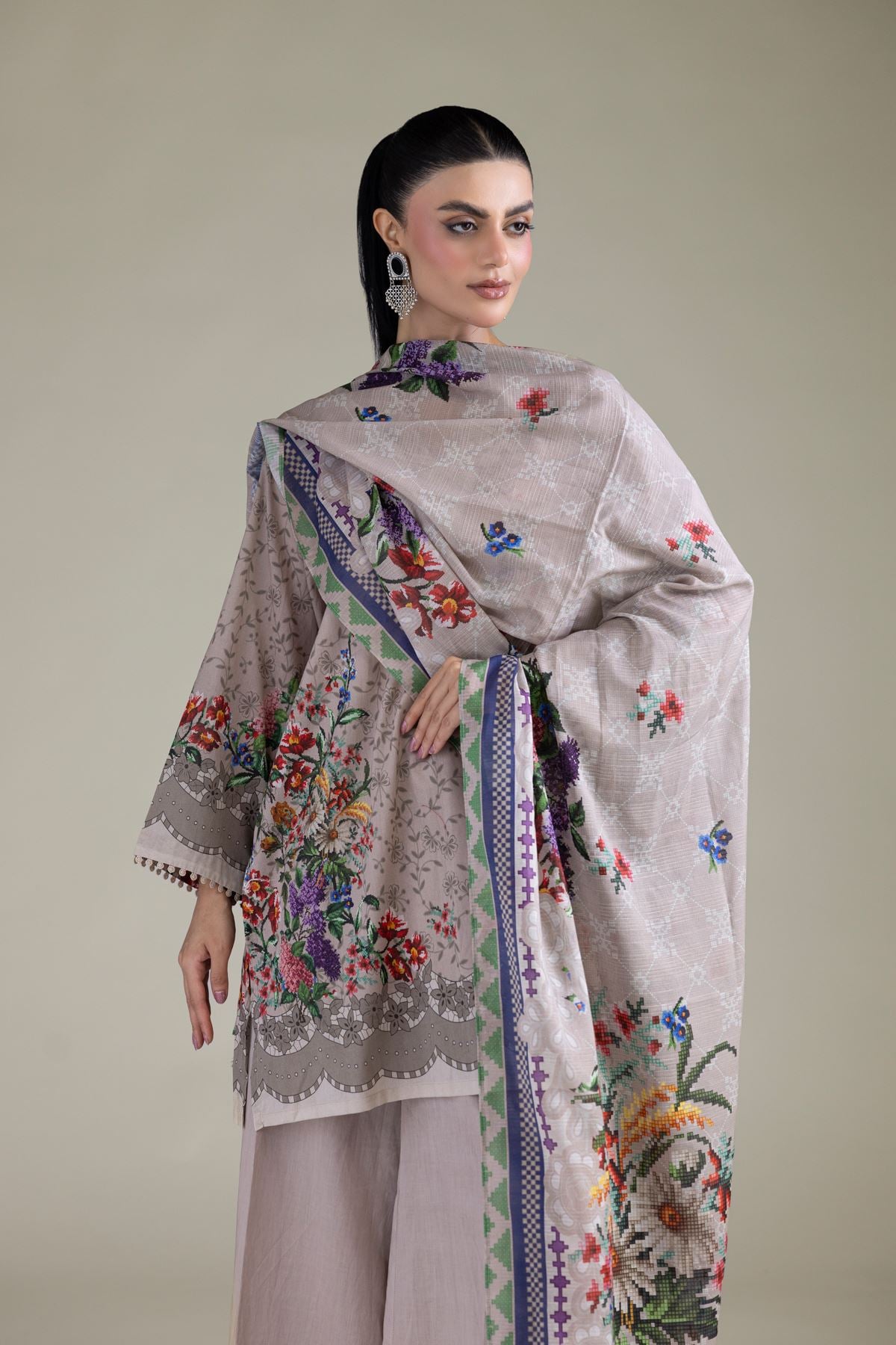 Embroidered Lawn Fabrics 3 Piece - A22-26-214FH1-VG