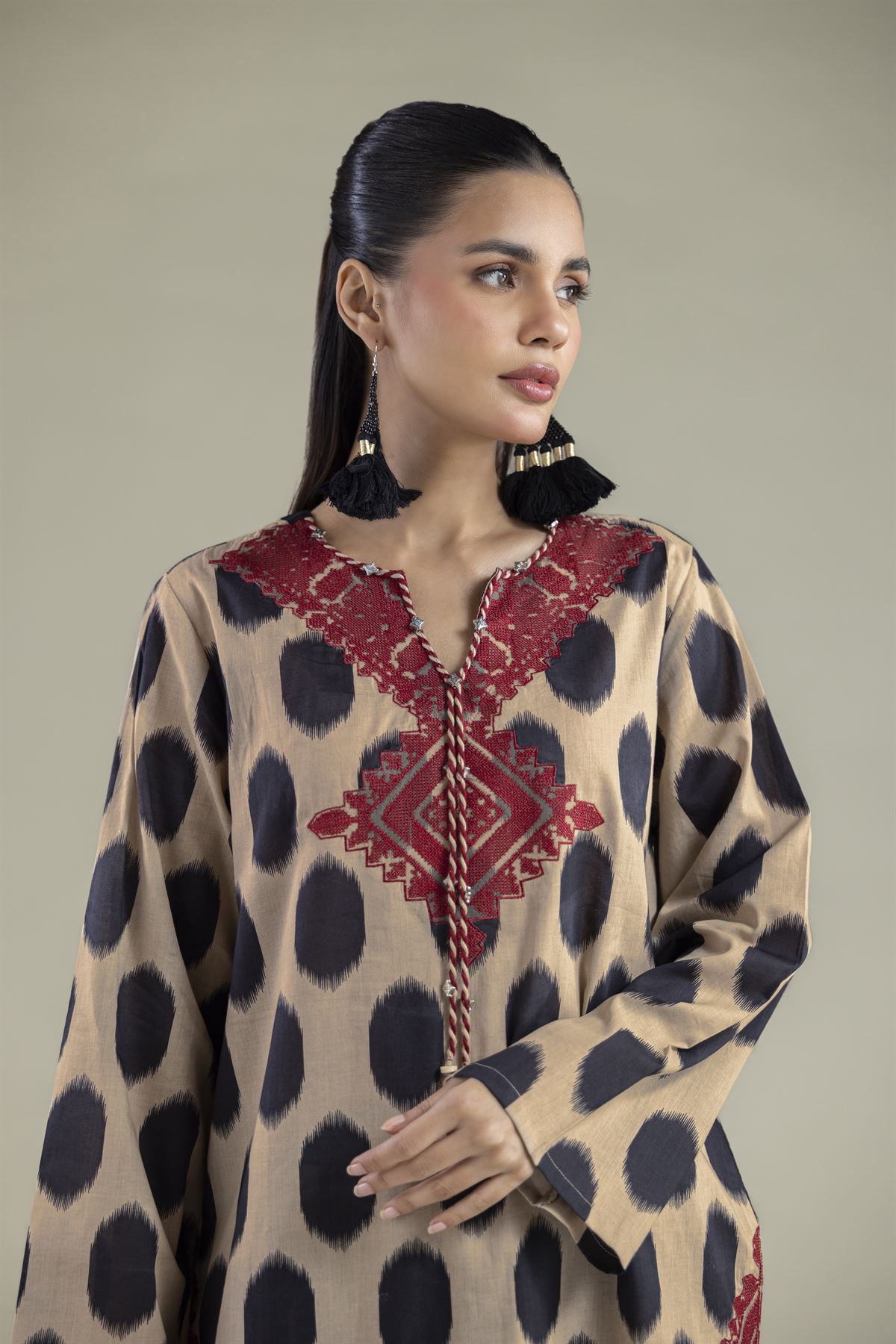 Embroidered Lawn Fabrics 2 Piece | Top and Bottom - A11-26-106FI2-VG