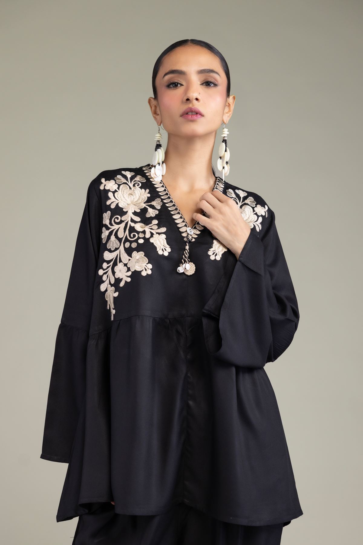 Embroidered Viscose Crepe Black V-Neck Blouse - 8-26-204-A-C1-VG