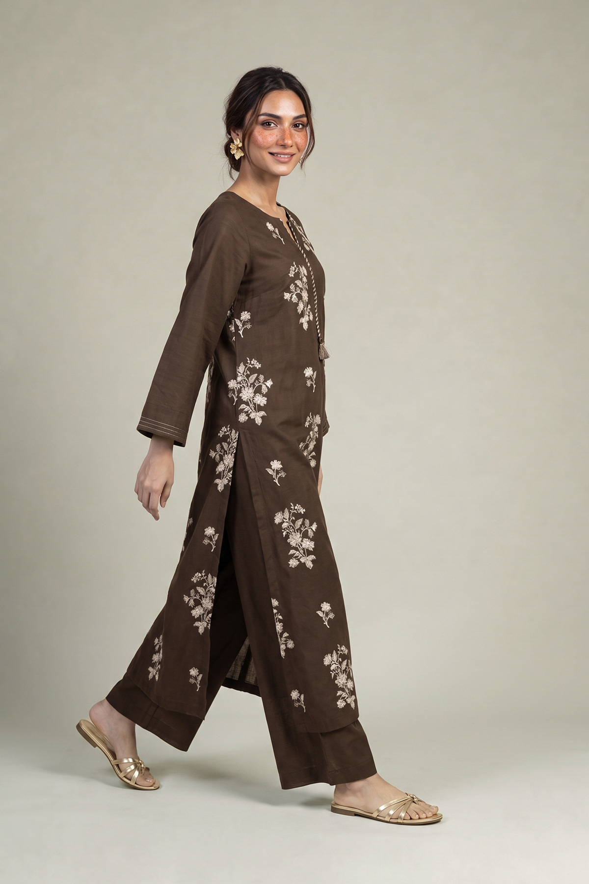 Embroidered Light Khaddar Fabrics 2 Piece | Top and Bottom - 1-26-457-A-C2-VG