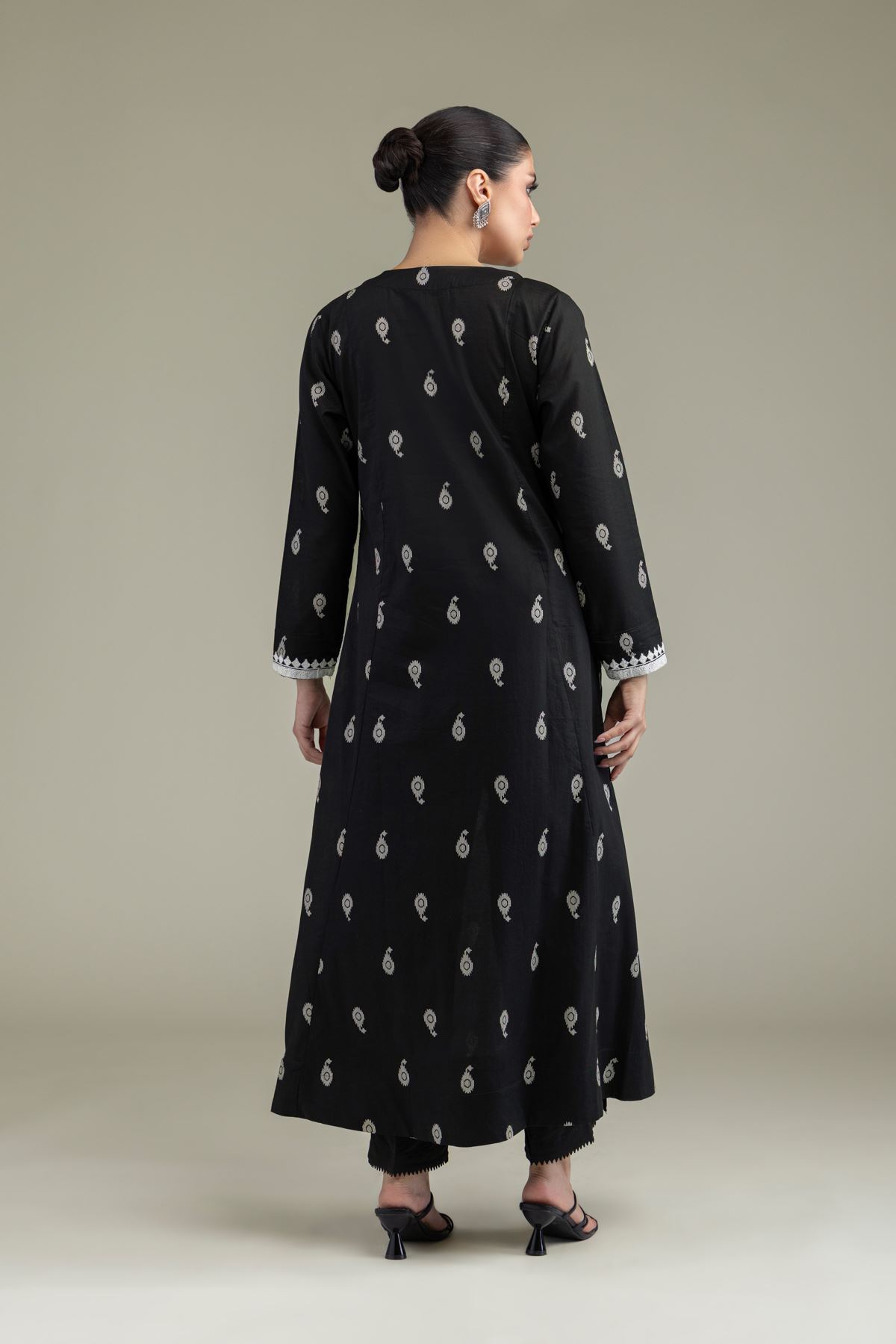 Embroidered Lawn Longline Lawn Kurta - 1-26-203-A-C1-VG
