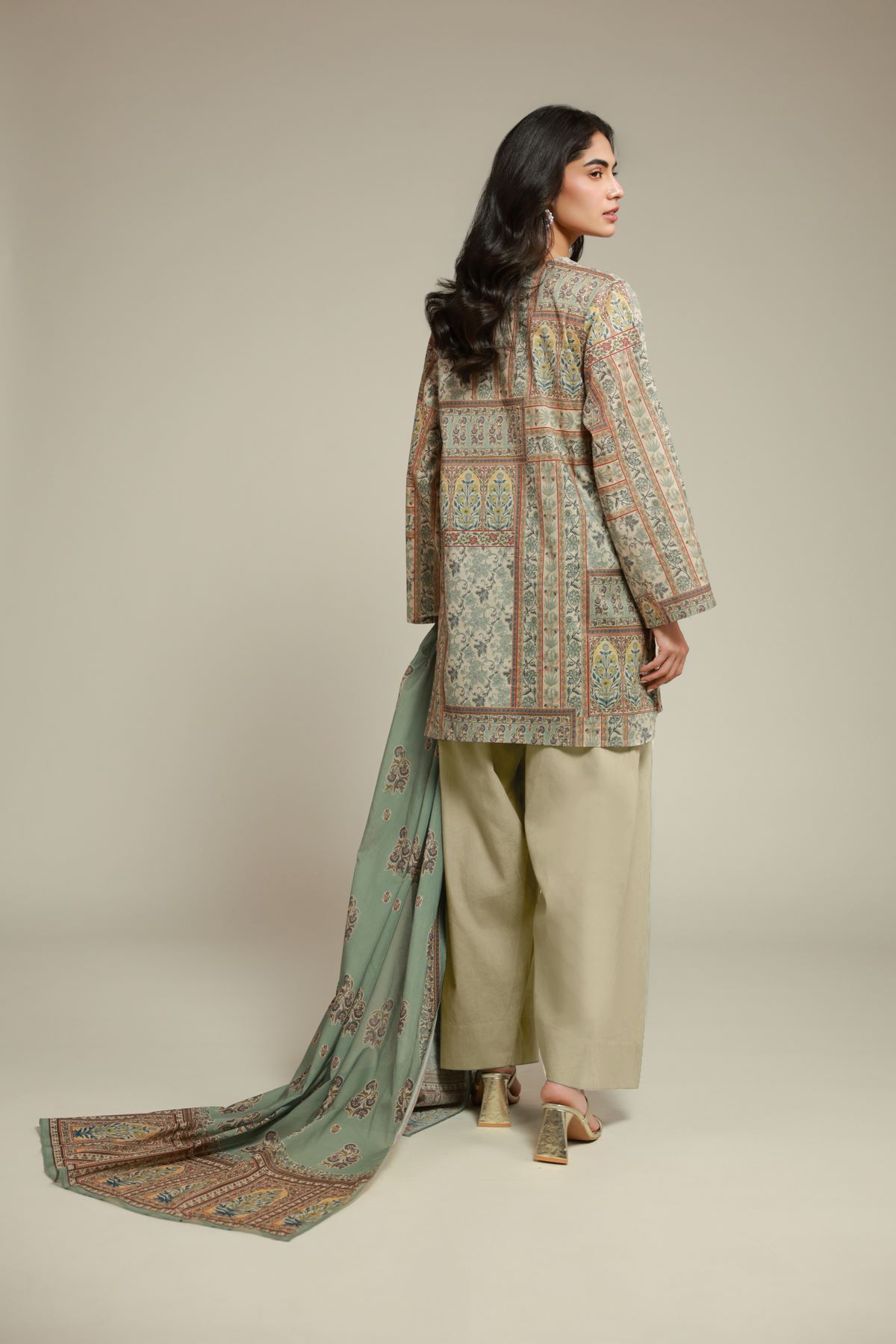 Printed Cambric Tailored Cambric Set - T-A33-26-112FC1-VG