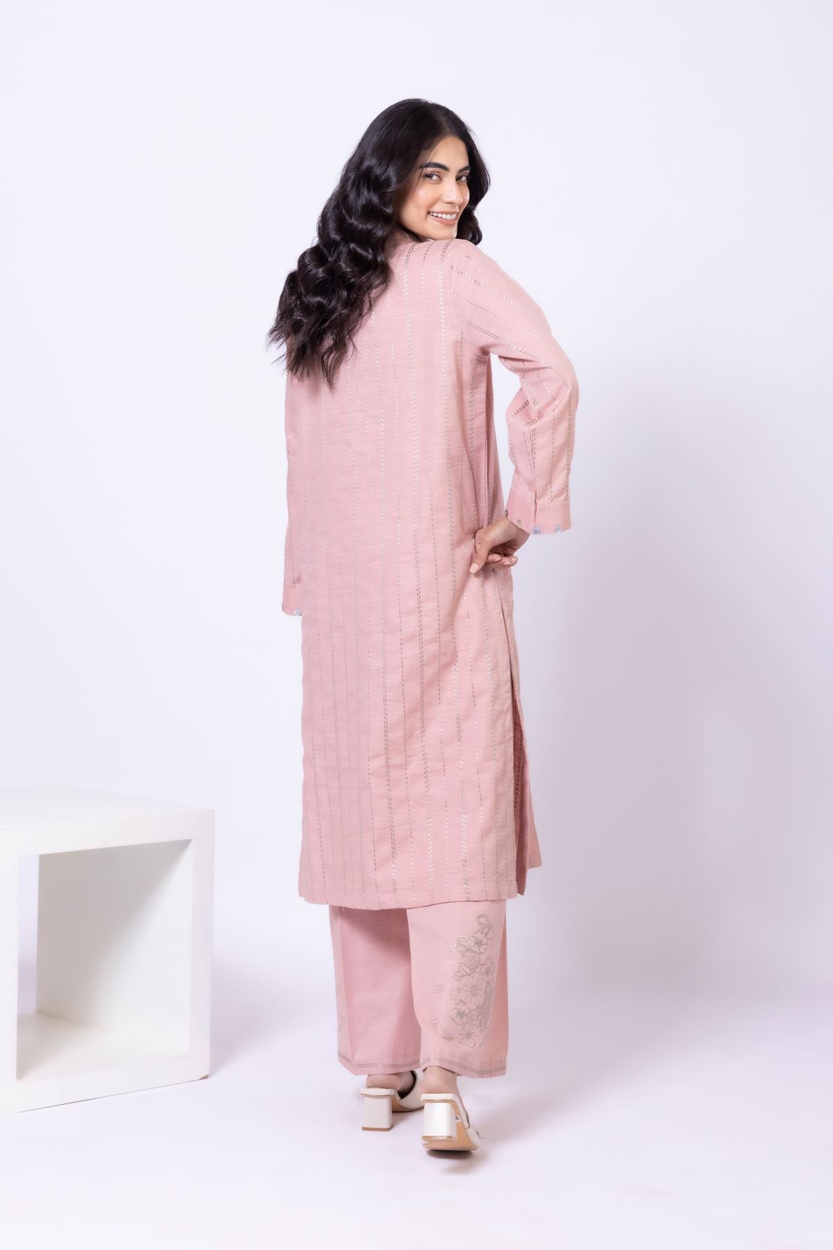 Embroidered Khaddar Kurta - 25-09-12E2-01TA-VG