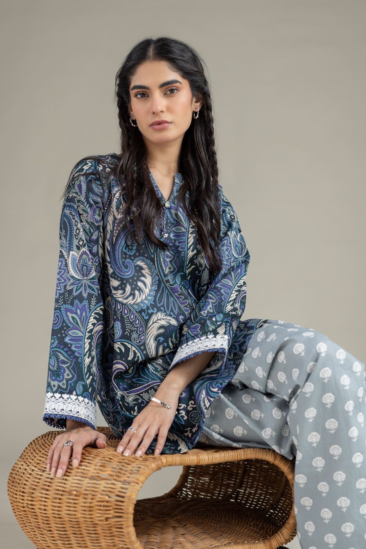 Embroidered Heavy Textured Cotton Kurta - OTD4-EX24-08BA-VG
