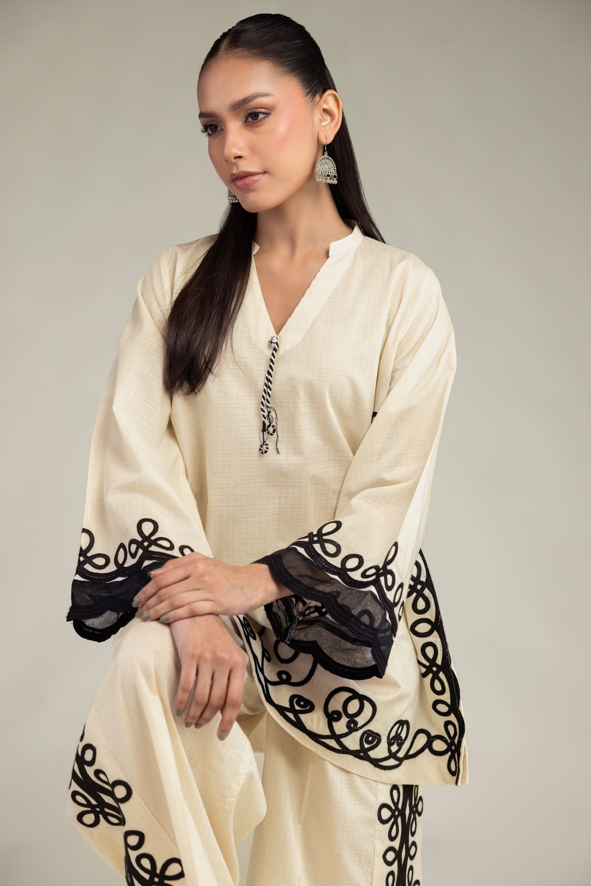 Embroidered Cotton Dobby Cotton Dobby Kurta - 5-26-105-F-C-VG
