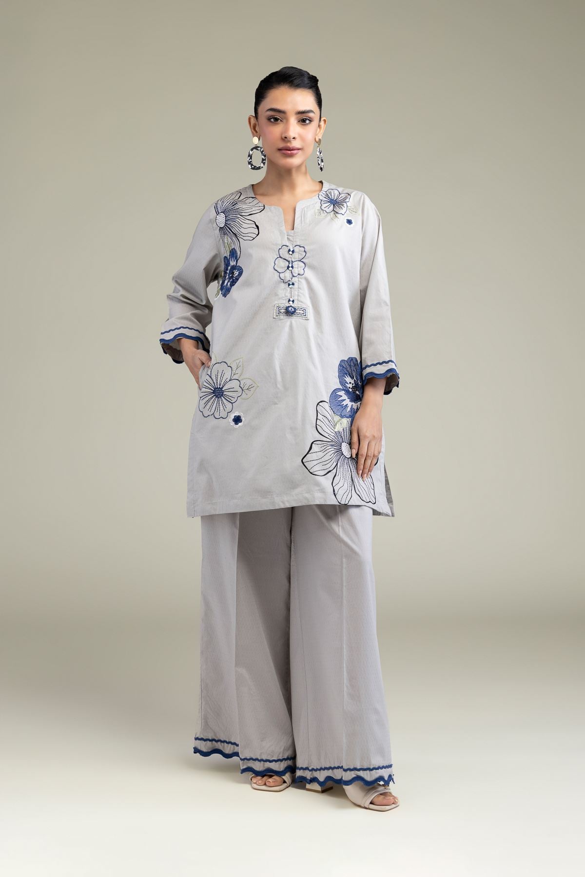 Embroidered Cotton Dobby Gray Solid Pants - 1-26-211-A-H1-VG