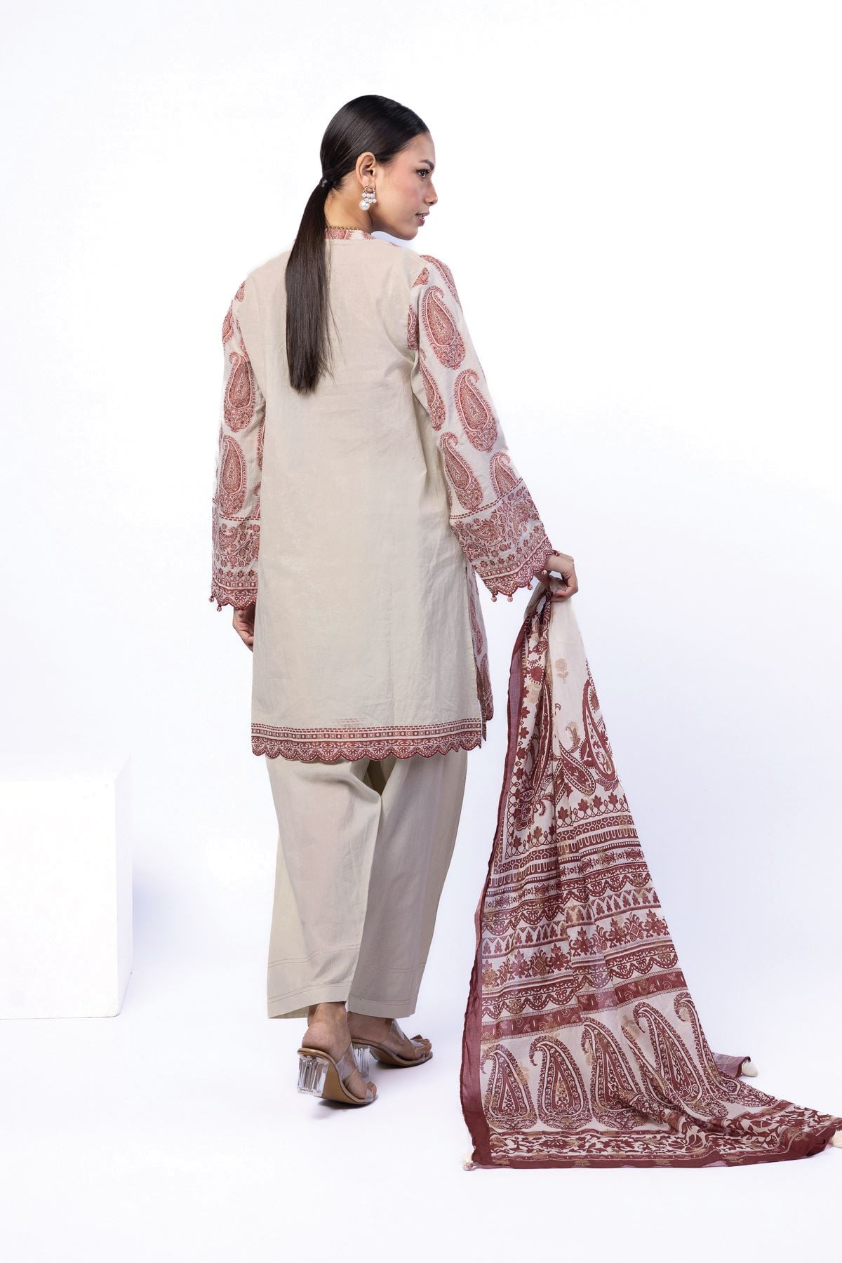 Dyed Jacquard Tailored 3 Piece - T-A33-26-107FG-VG