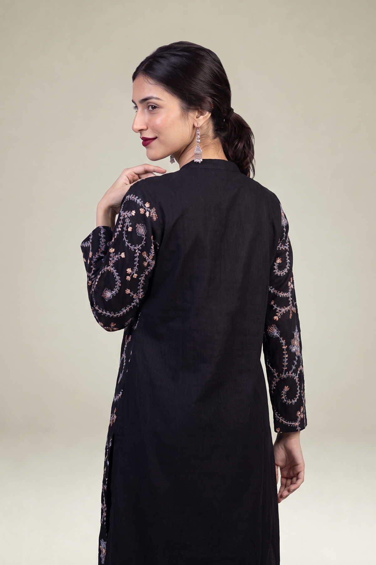 Embroidered Raw Silk Floral Black Kurta - A22-26-214FH1-VG
