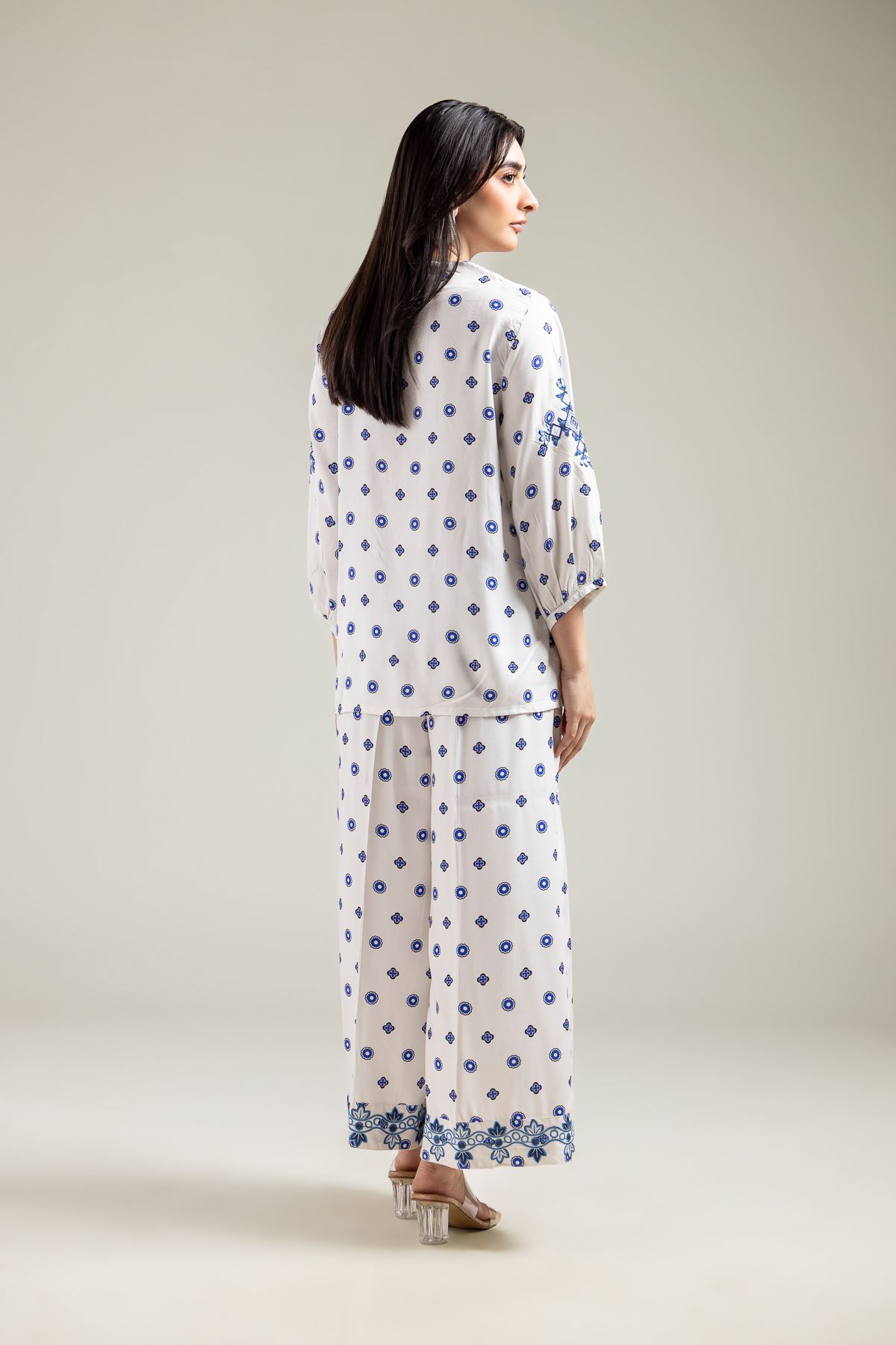 Embroidered Viscose Crepe Short White Blouse - 1-26-142-A-D-VG