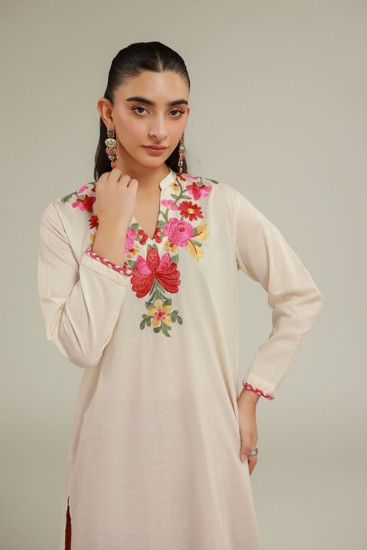 Embroidered Cotton Dobby White Cotton Kurta - 12-26-114-E-G-VG