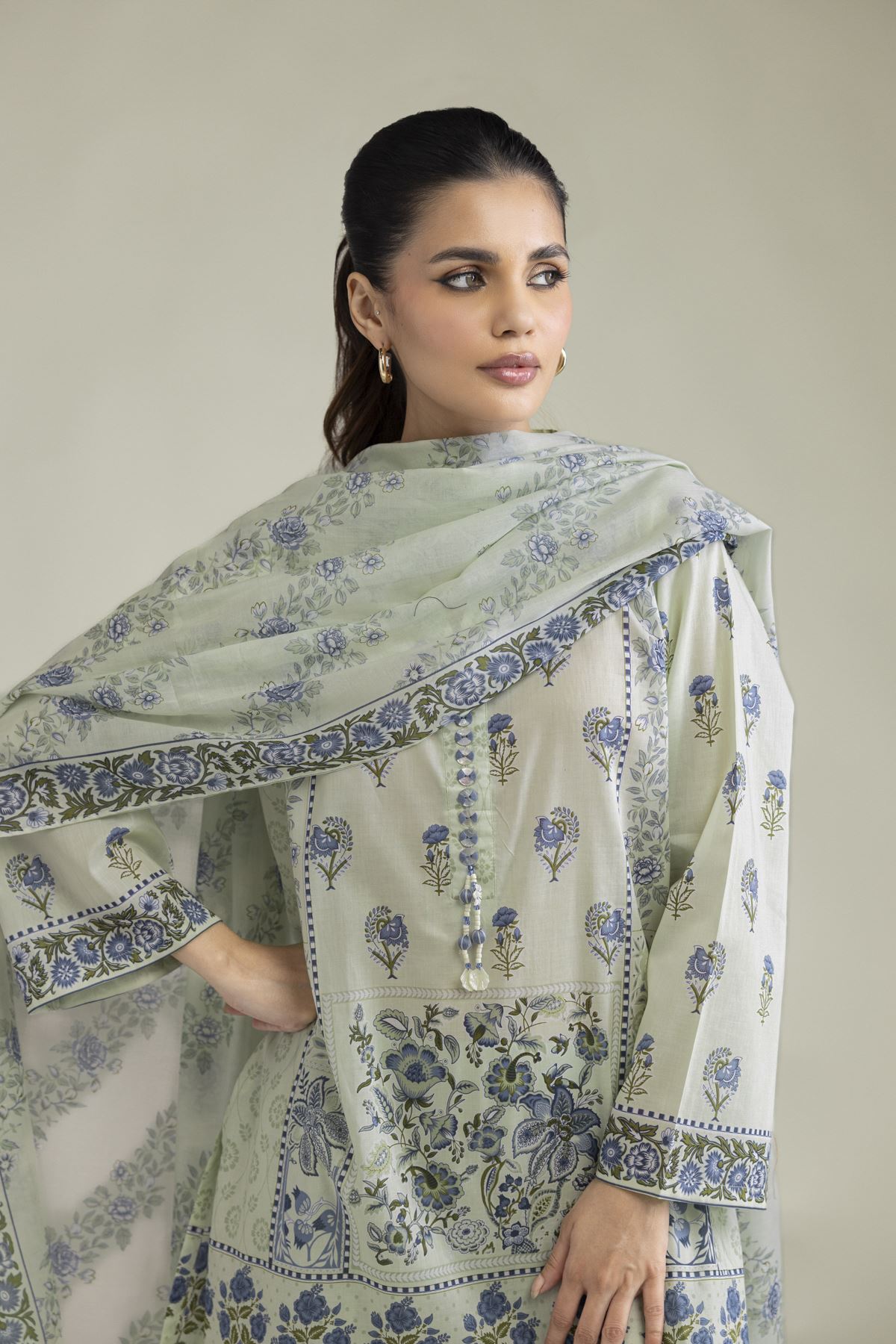 Embroidered Lawn Lawn Tailored 3-Piece - 8-26-303-A-C1-VG
