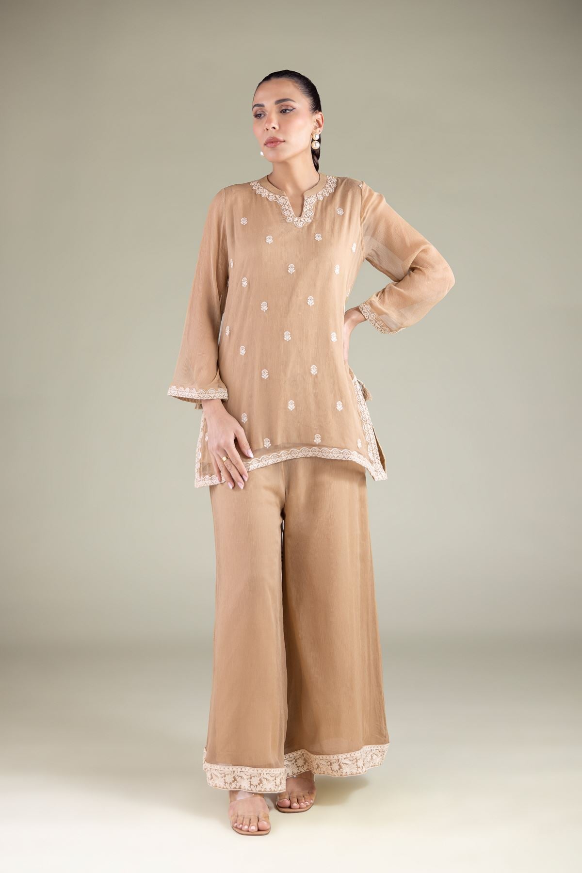Embroidered Chiffon Floral Scalloped Kurta - 25-00-X2-08TB-VG