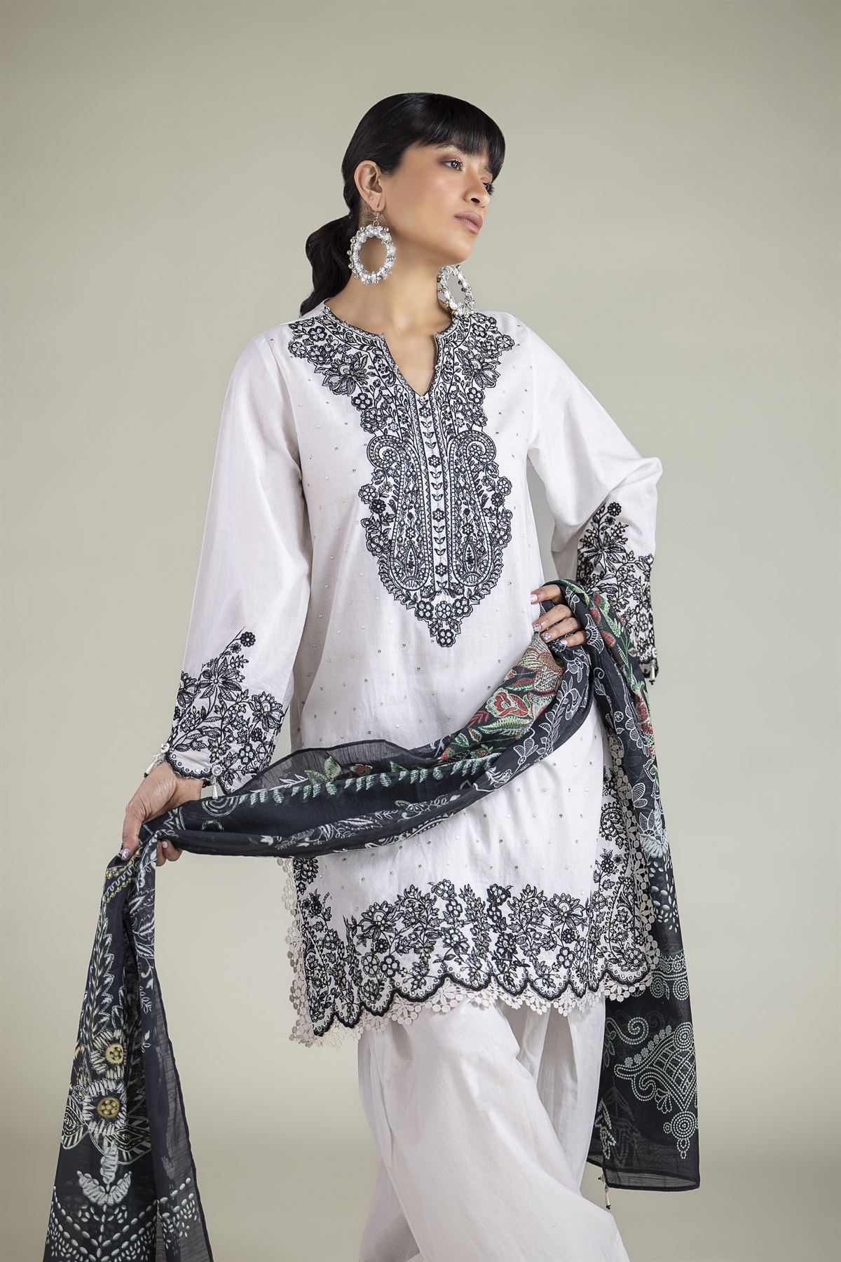 Embroidered Cambric Cambric Tailored 3-Piece - T-A11-26-105FA2-VG