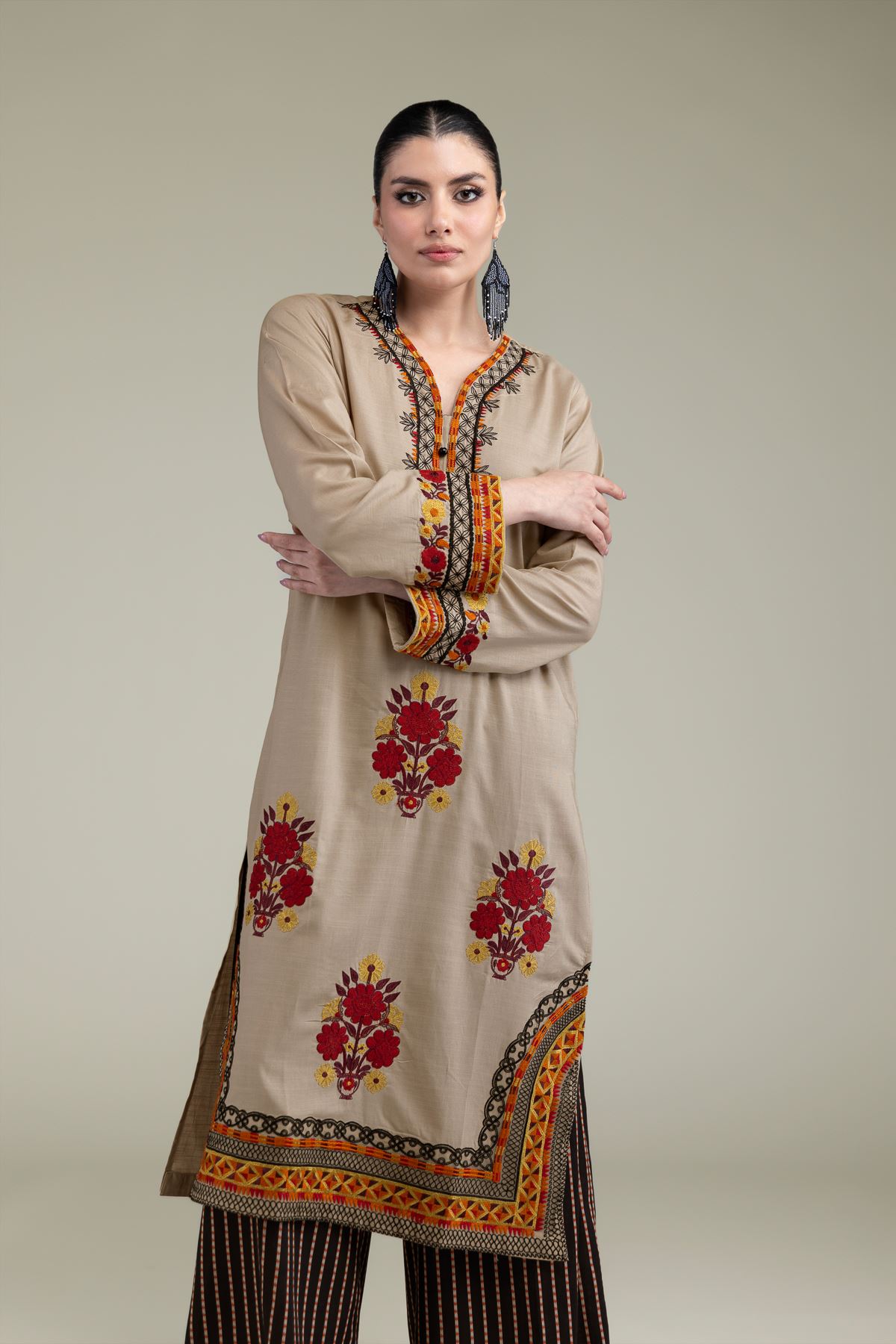 Embroidered Raw Silk Floral Silk Kurta - T-A33-26-206FG2-VG