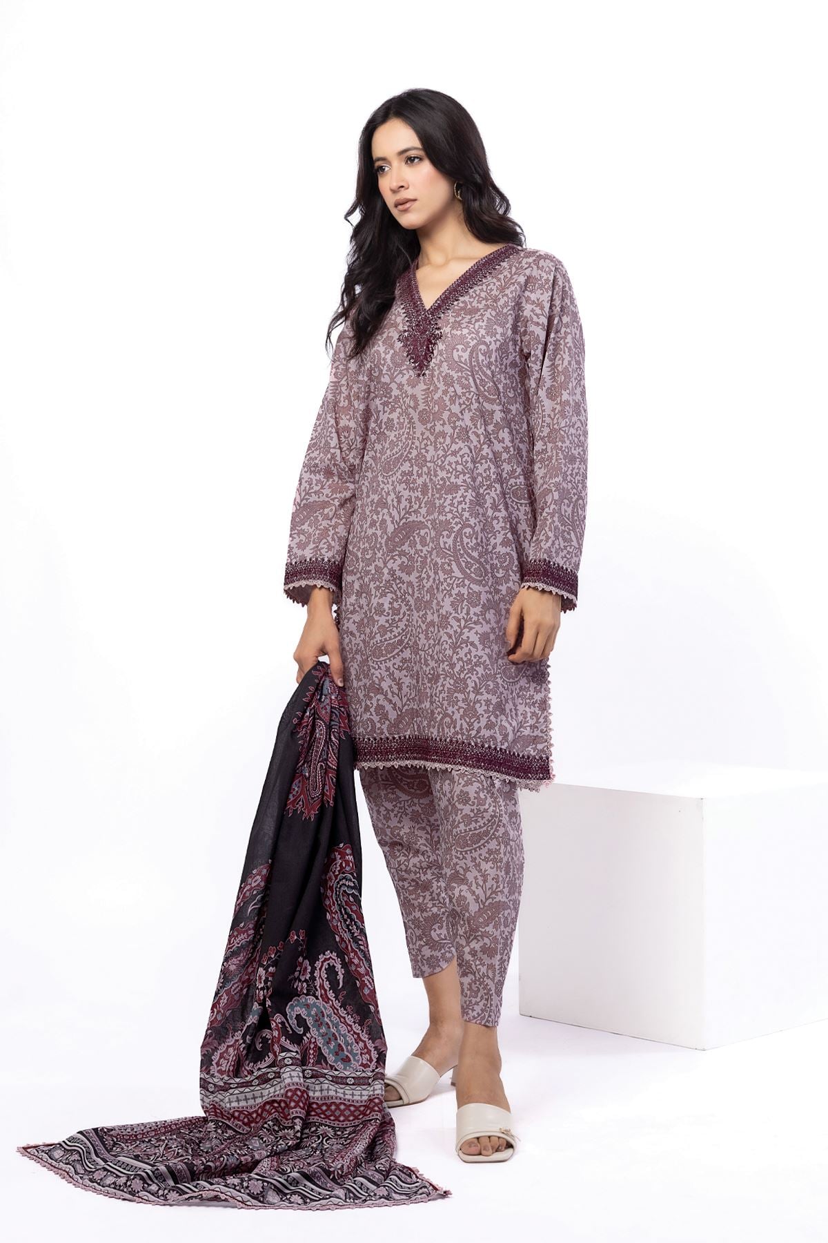 Embroidered Cotton Tailored 3 Piece - T-A33-26-106FI-VG