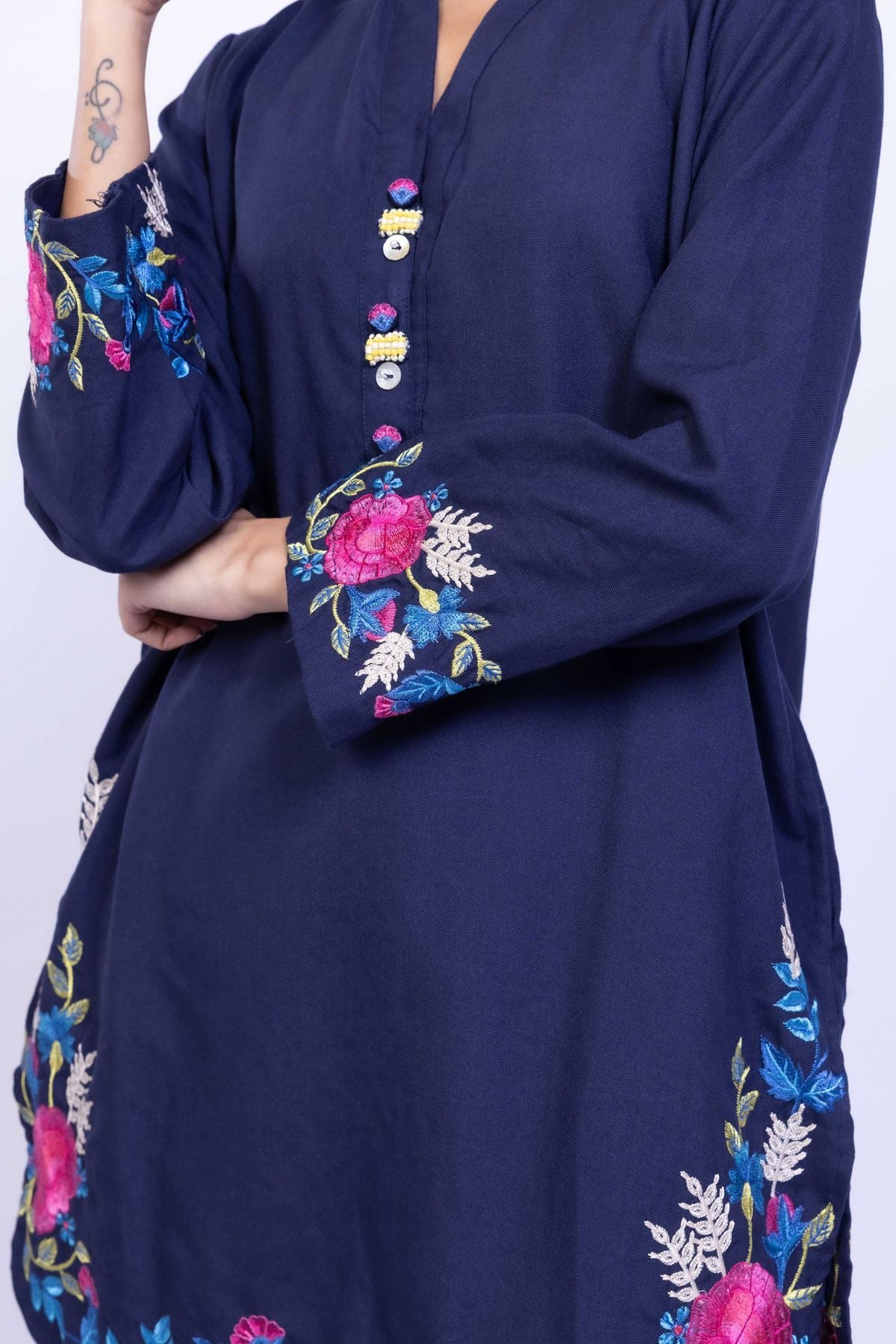 Embroidered Heavy Blended Viscose Kurta - 25-09-12E2-01TA-VG