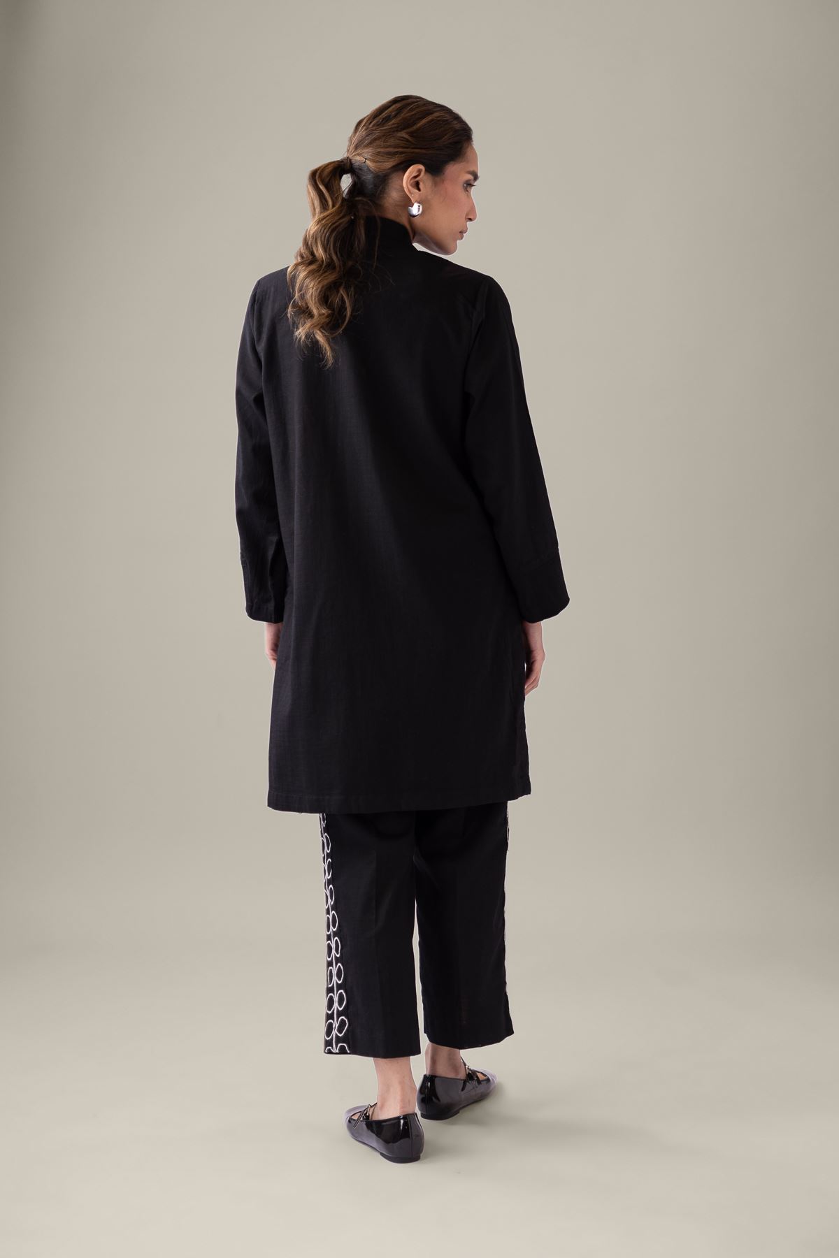 Embroidered Heavy Textured Cotton Kurta - 25-09-12E2-01TA-VG