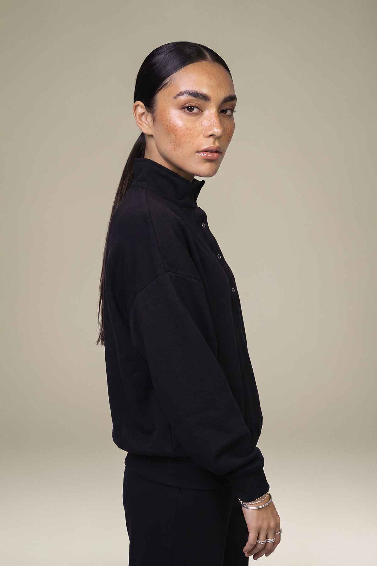 Dyed Textured Cotton Black Cotton Sweatshirt - 2-26-308-A-G1-VG