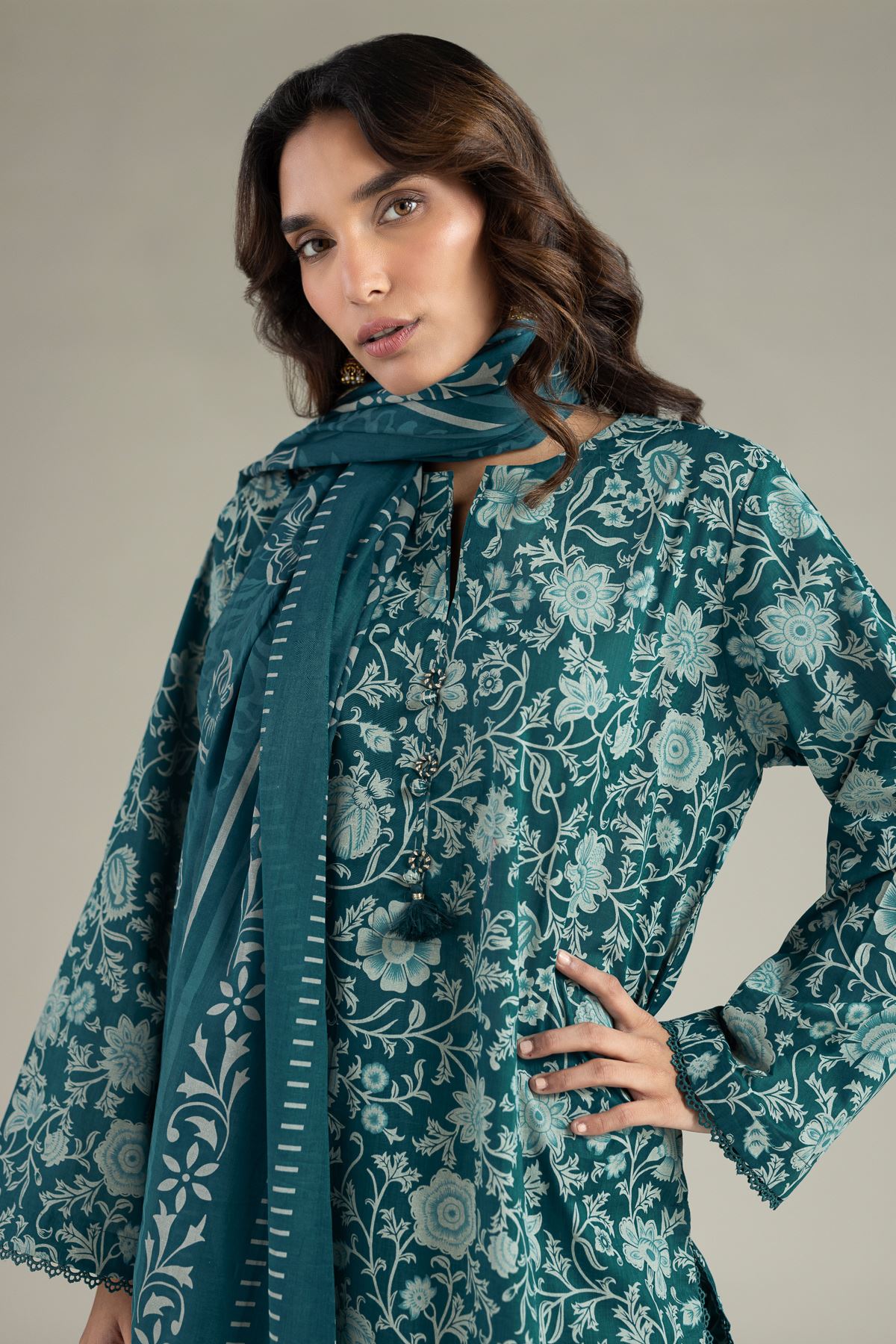Printed Lawn Fabrics 3 Piece - A22-26-103FI1-VG
