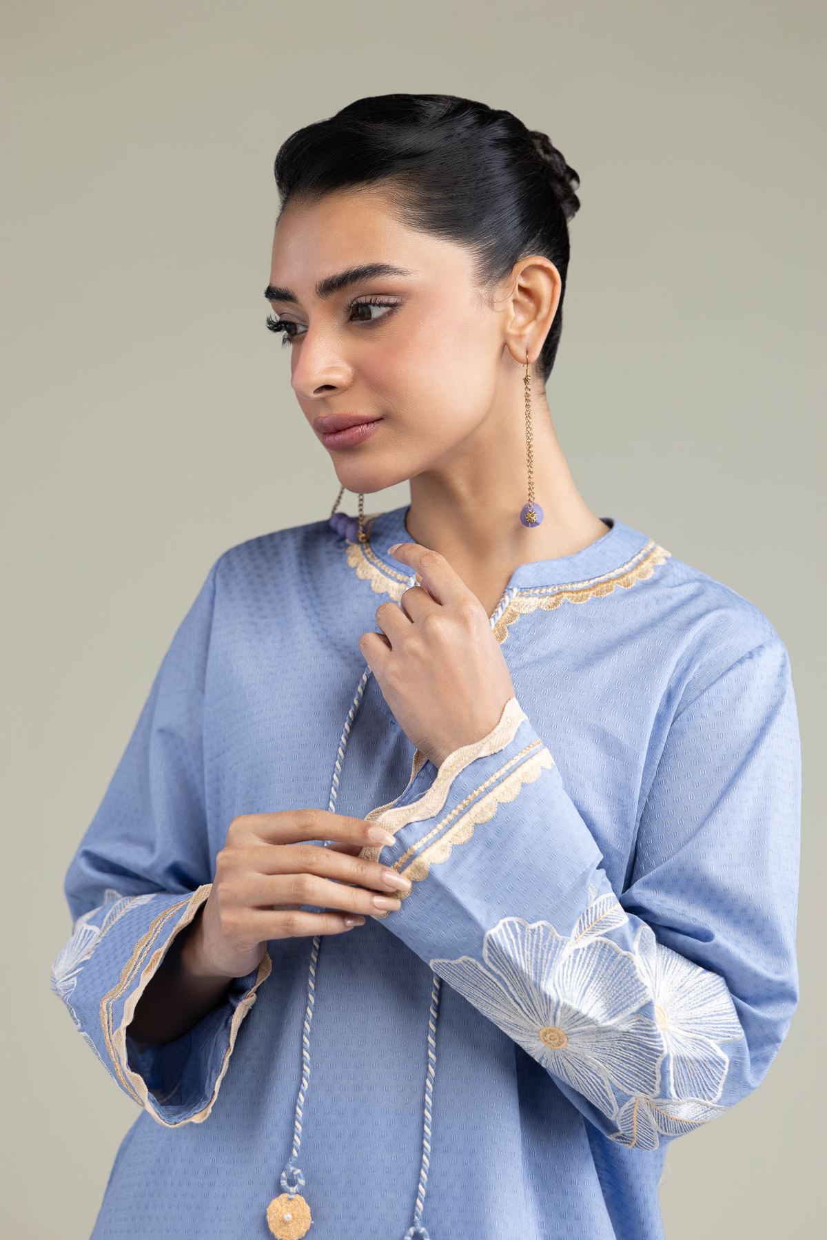 Embroidered Cotton Dobby Floral Scalloped Kurta - 1-26-211-A-F1-VG
