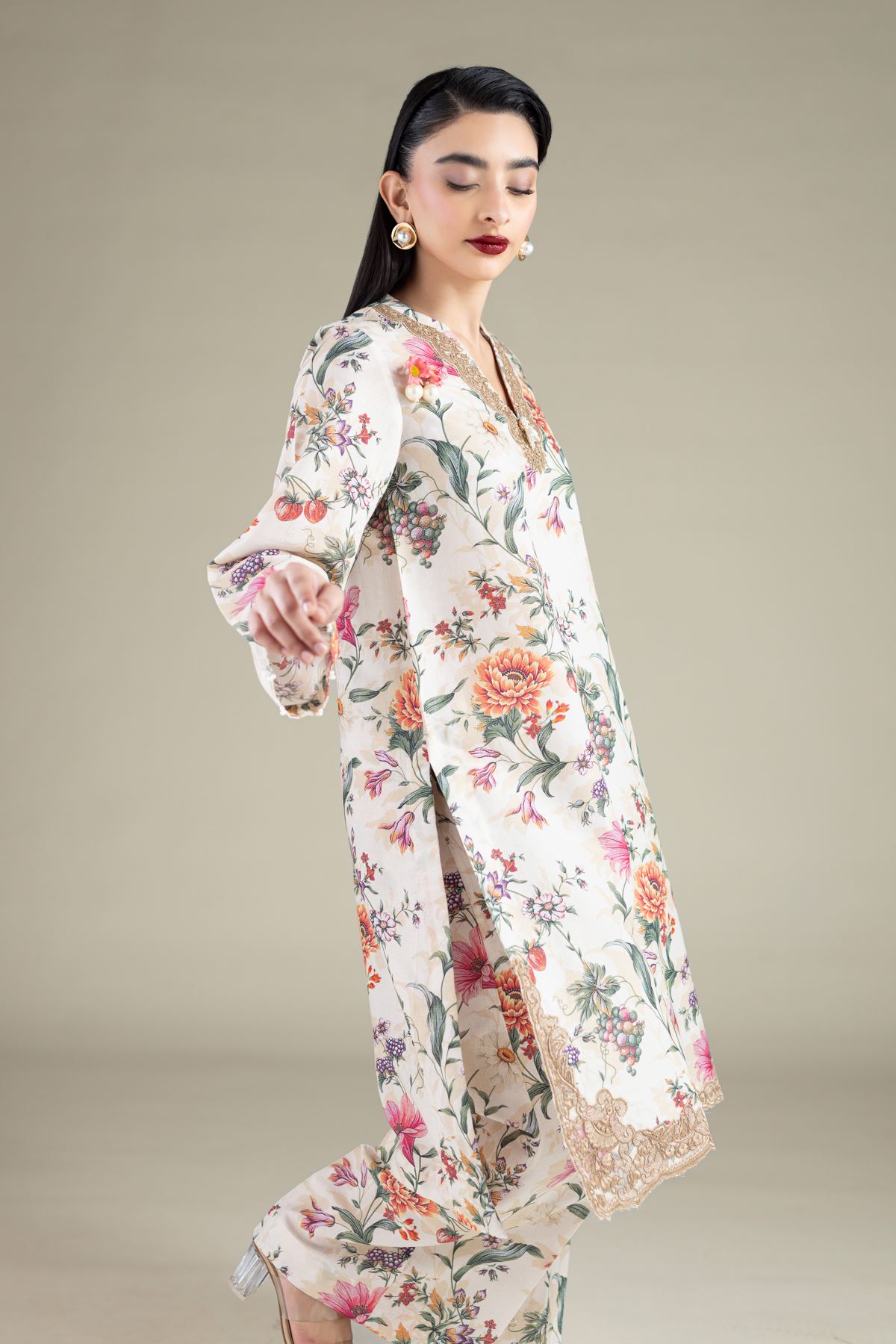 Embroidered Mesuri Kurta - 25-10-12E11-07TA-VG