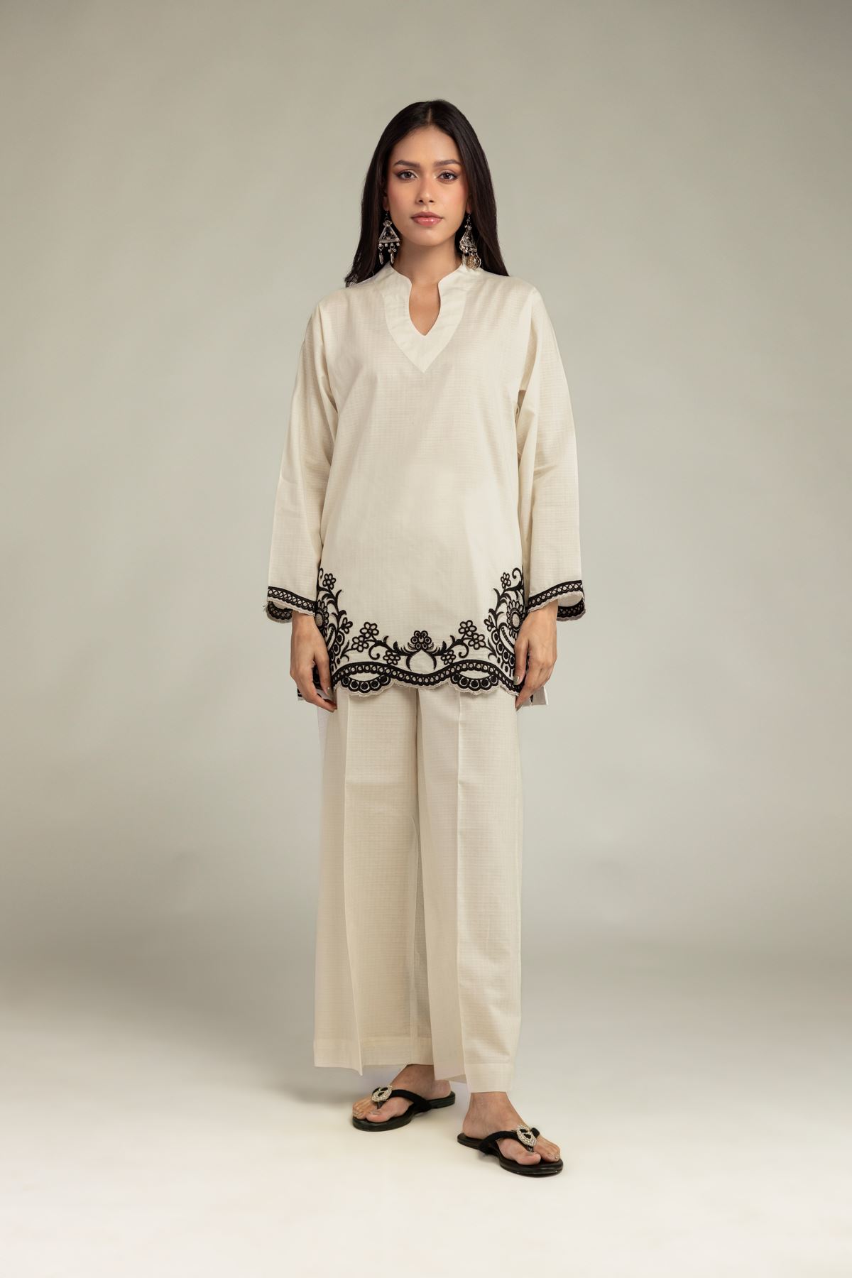 Embroidered Cotton Dobby Cotton Dobby Pants - 1-26-245-A-D2-VG