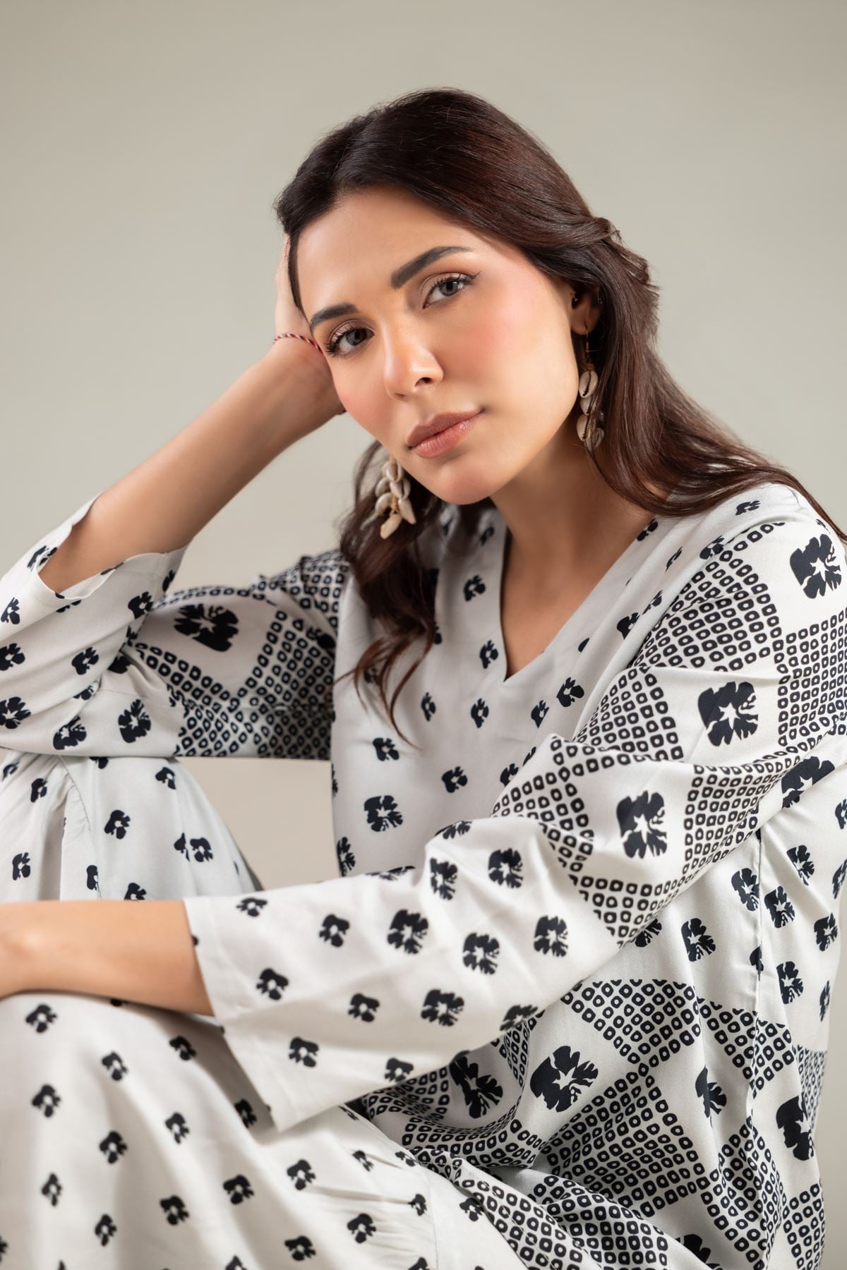 Embroidered Viscose Crepe Blouse - 6-26-104-A-A-VG