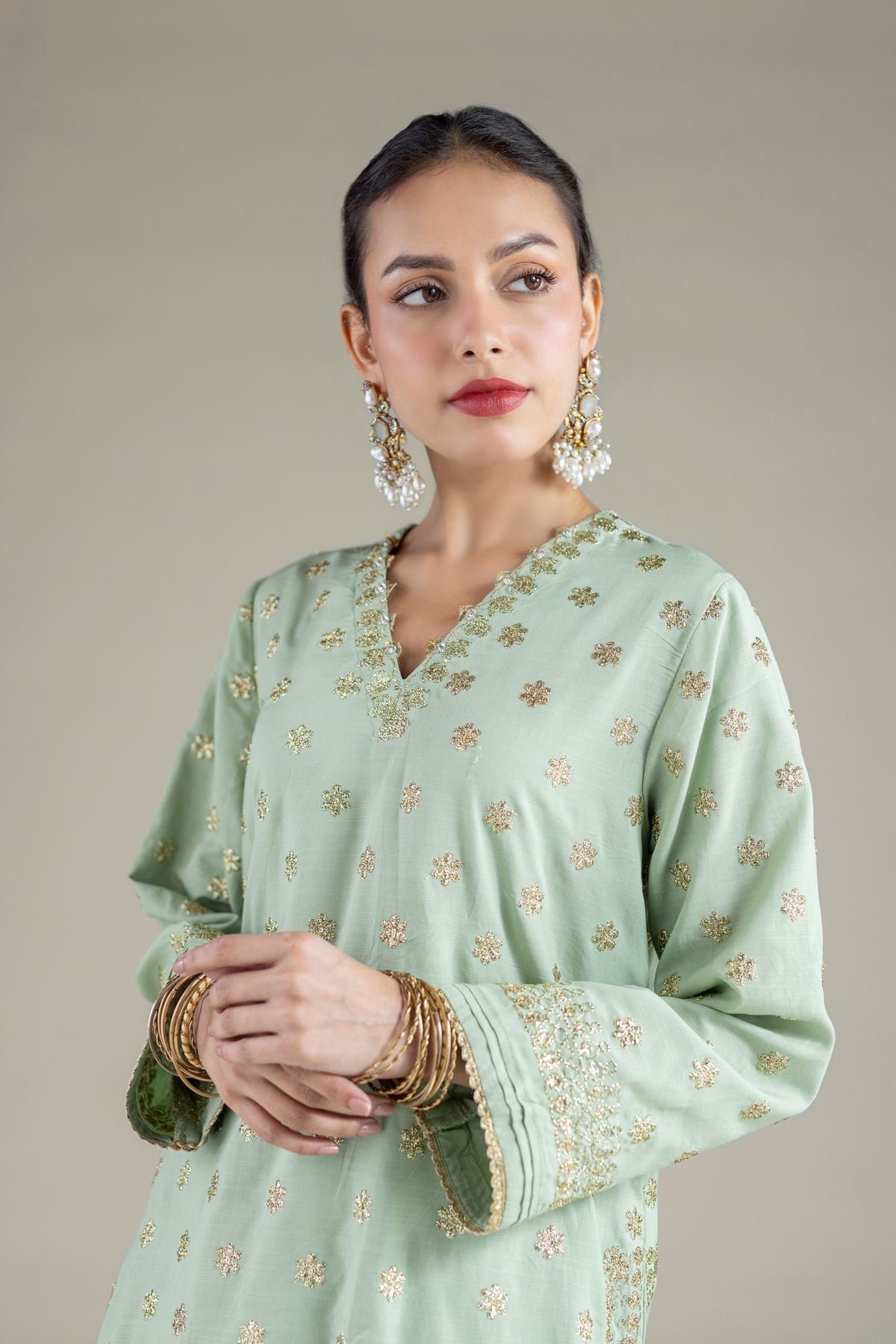 Embroidered Raw Silk Kurta - 25-09-11E3-07TA-VG